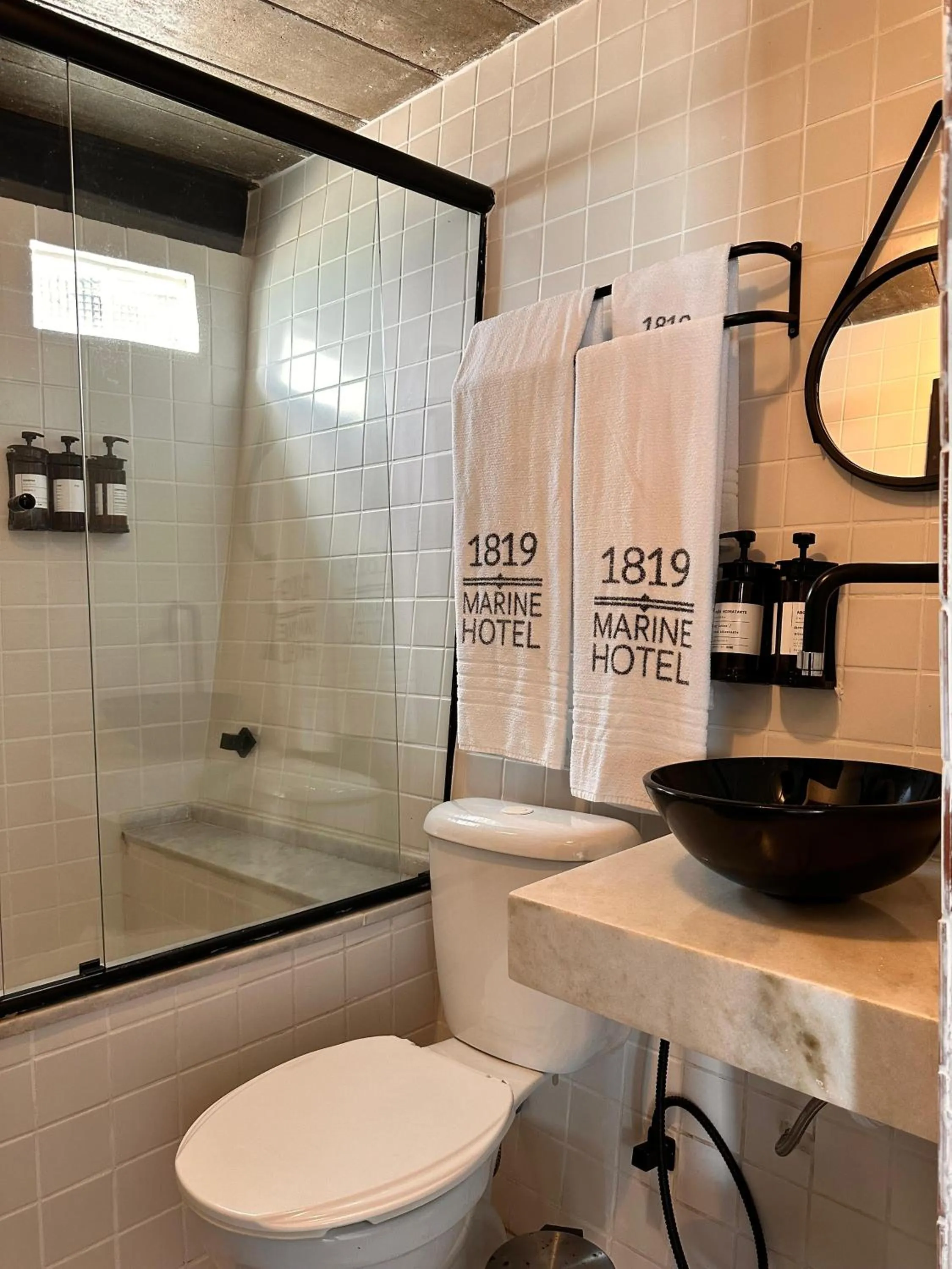 Pool view in 1819 Marine Hotel