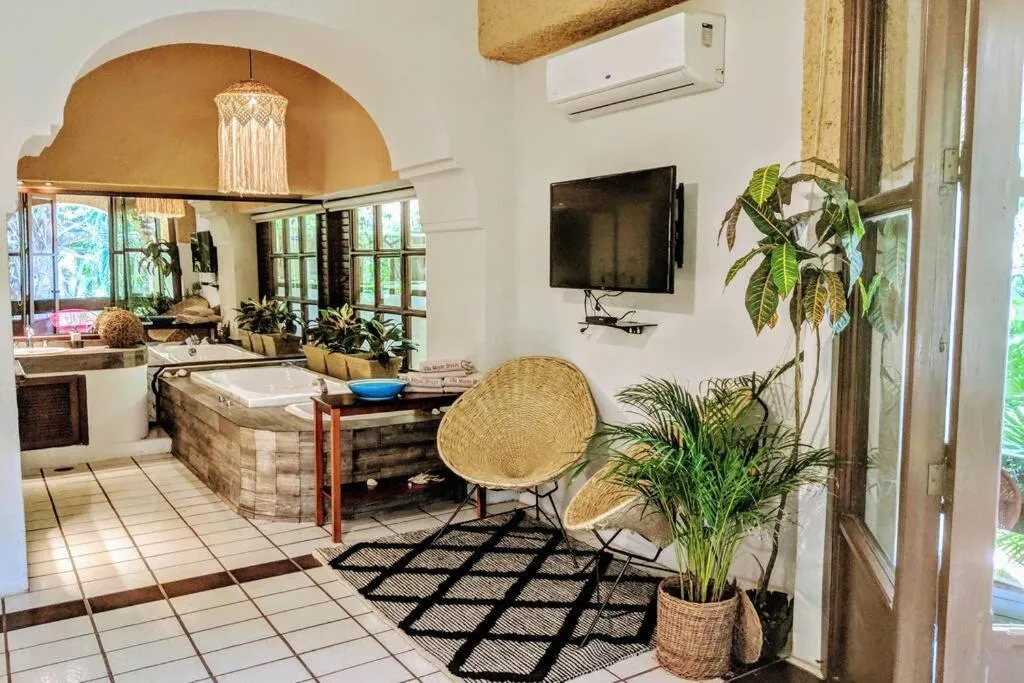 Bathroom in Steps to Ocean Huge Beach Villa Private Pool in Exclusive Fase 1 Playacar