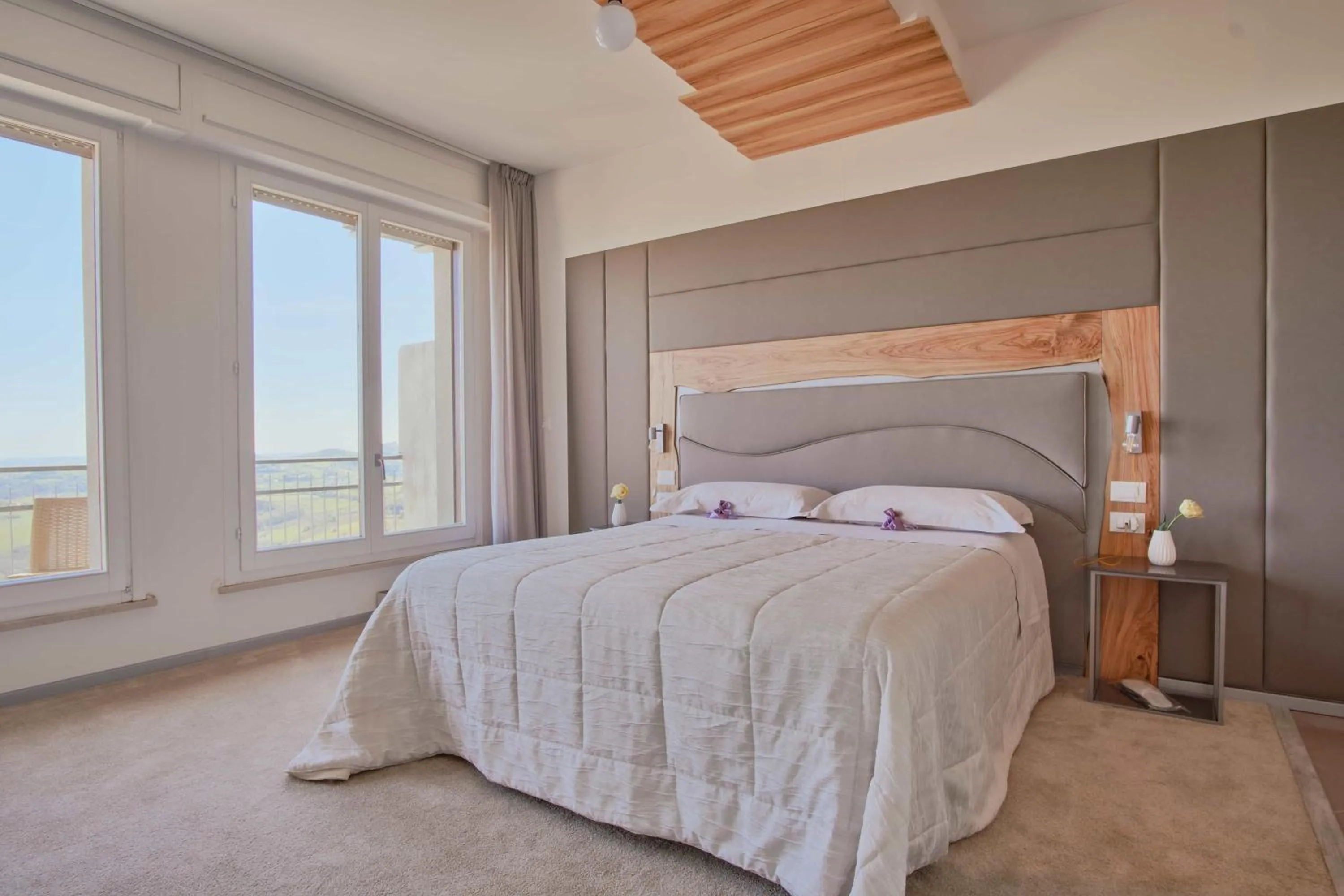 Bed in Albergo Diffuso Spa - Il Poggetto tra Urbino & San Marino