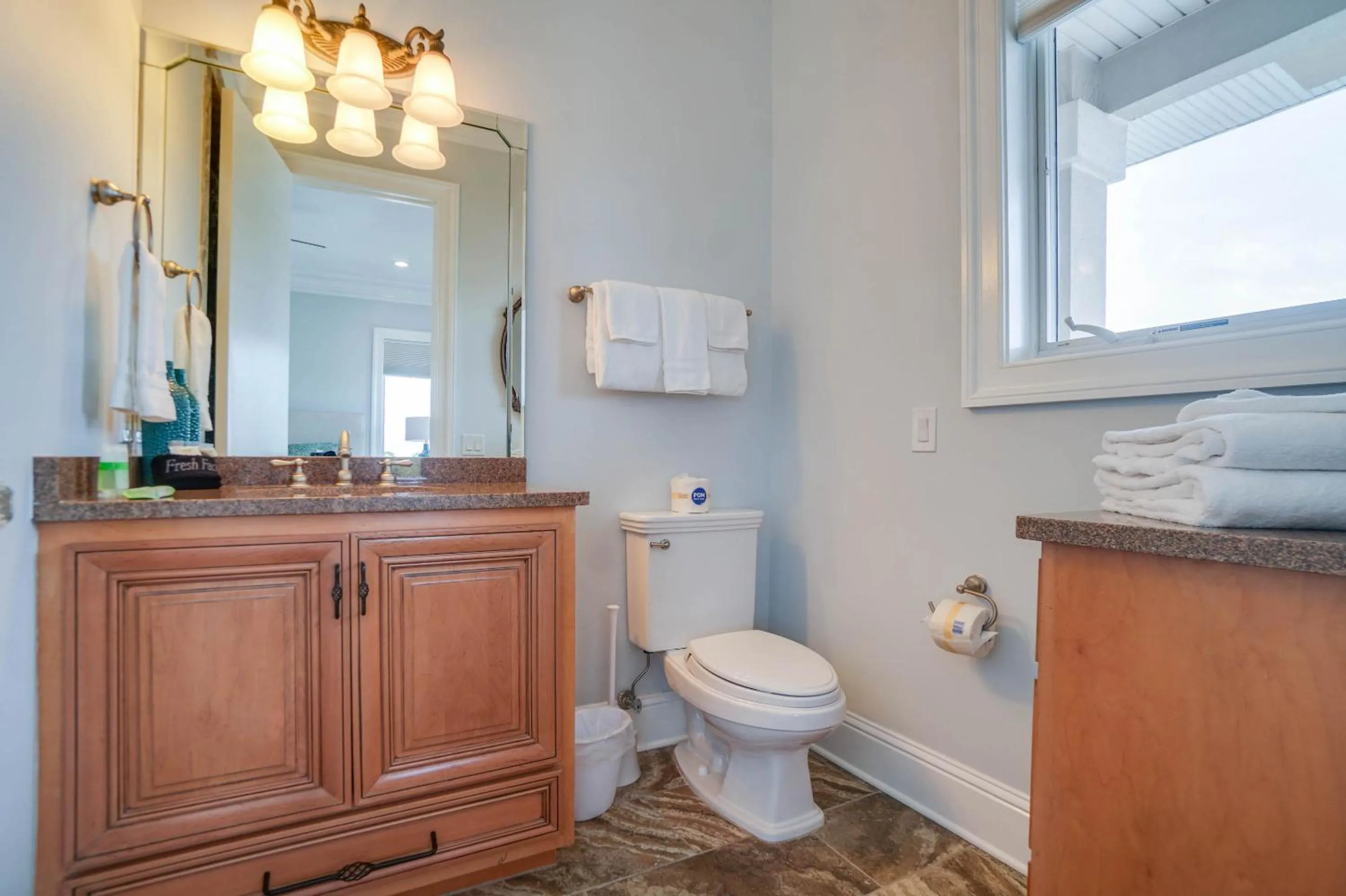 Toilet in Beach House - Stairway to Heaven