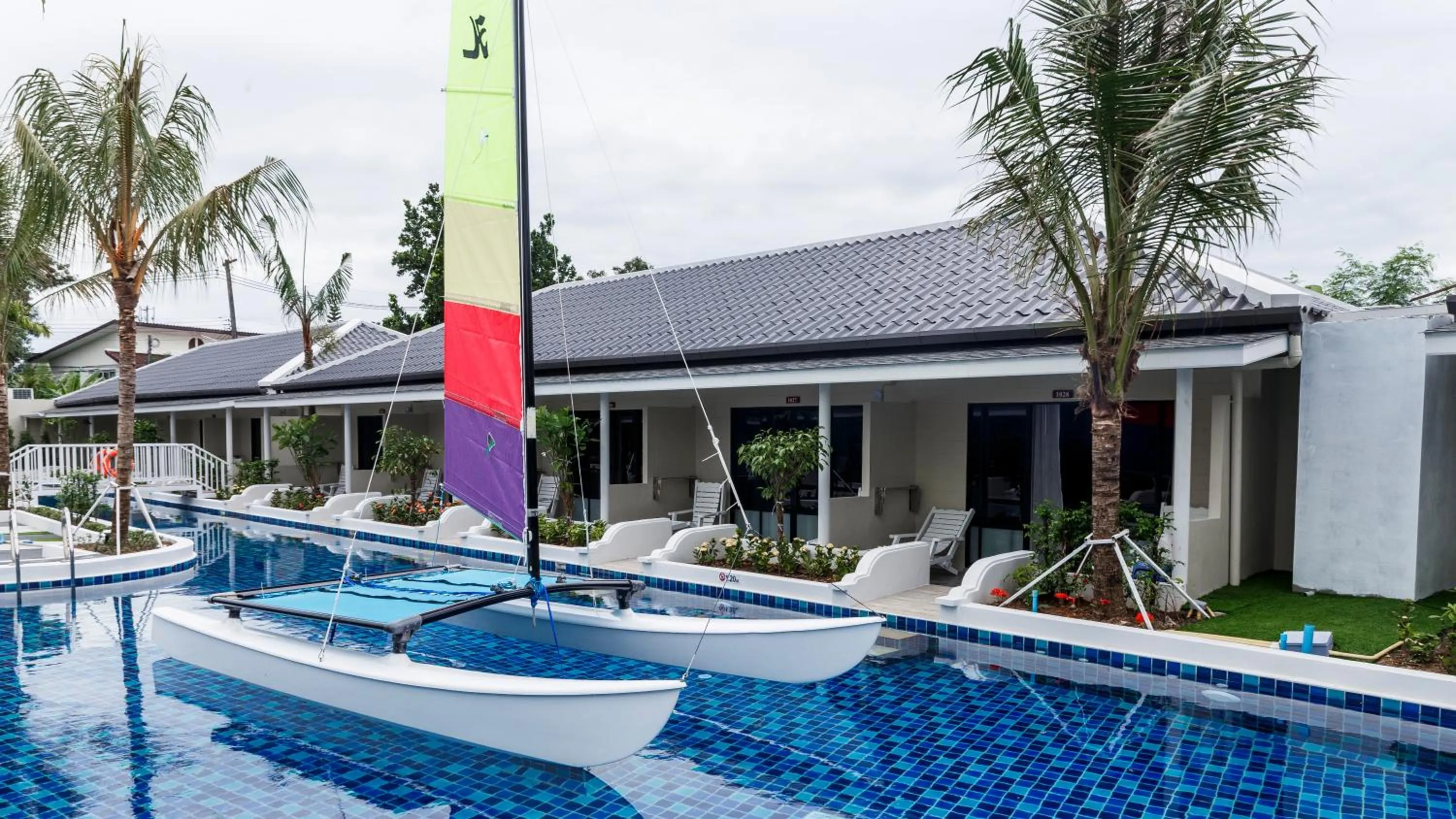 Swimming pool in Brook Resort & Villas