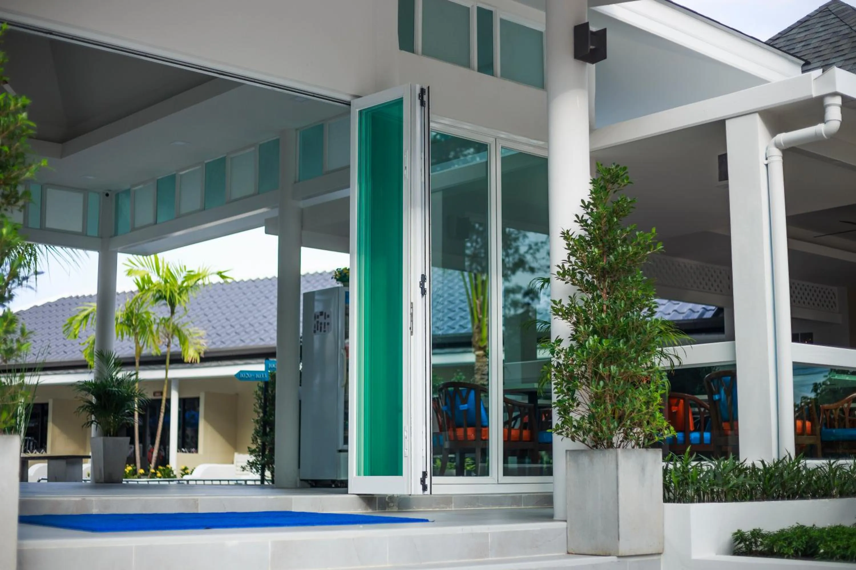 Facade/entrance in Tuana Hotels Brook Pool Access