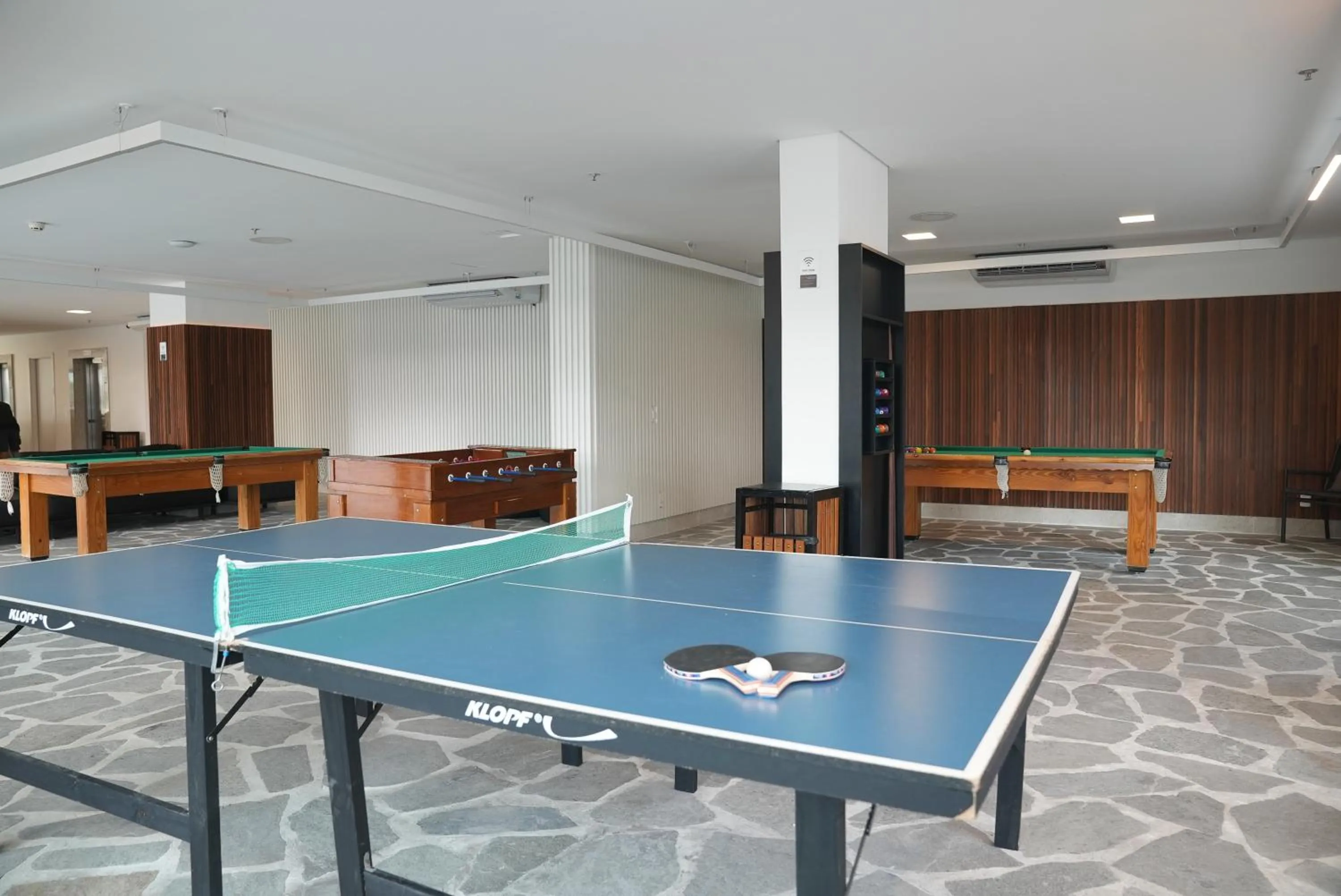 Game Room in SALINAS EXCLUSIVE - GAV Resorts