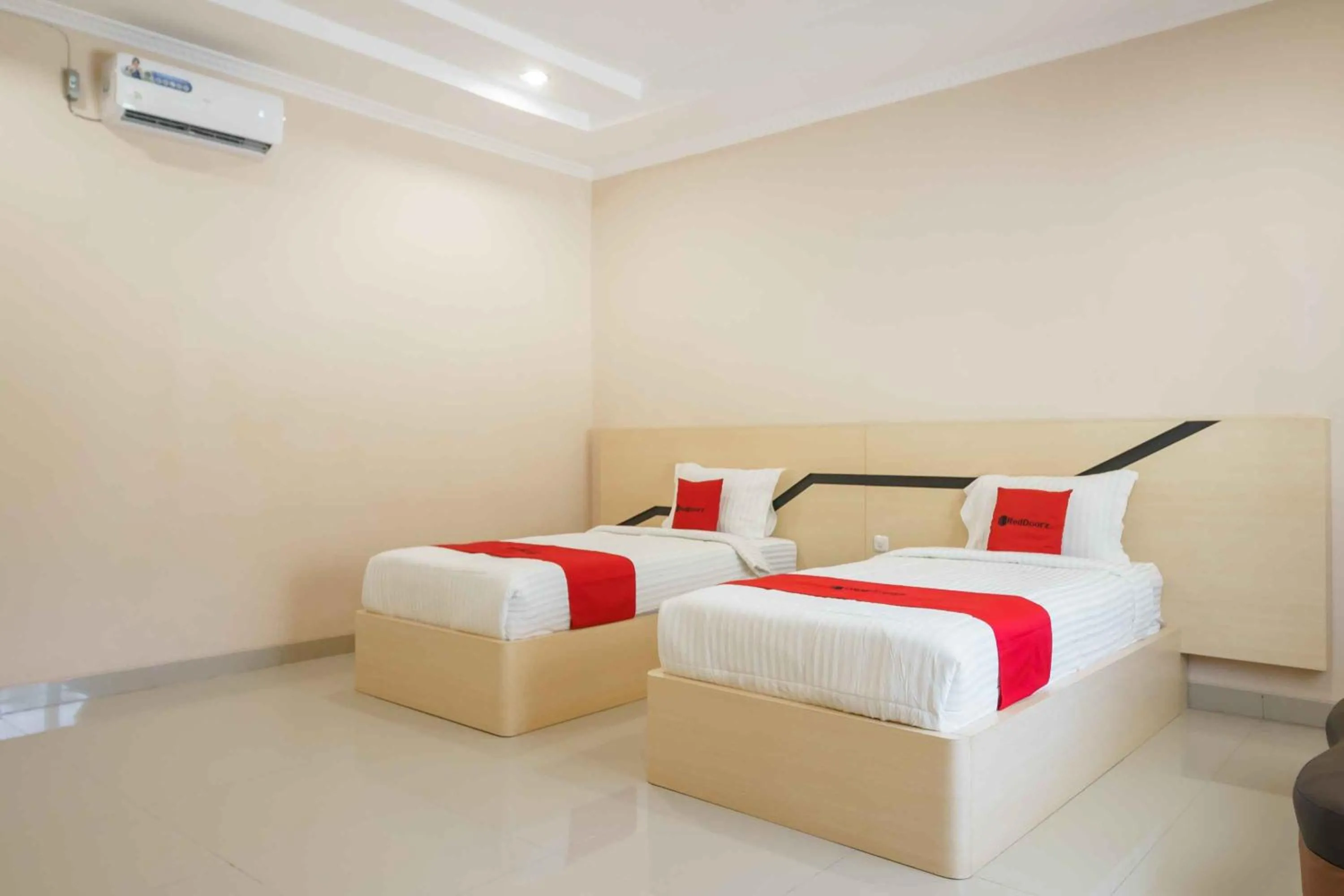 Bed in RedDoorz @ Hotel Copacobana Bengkulu