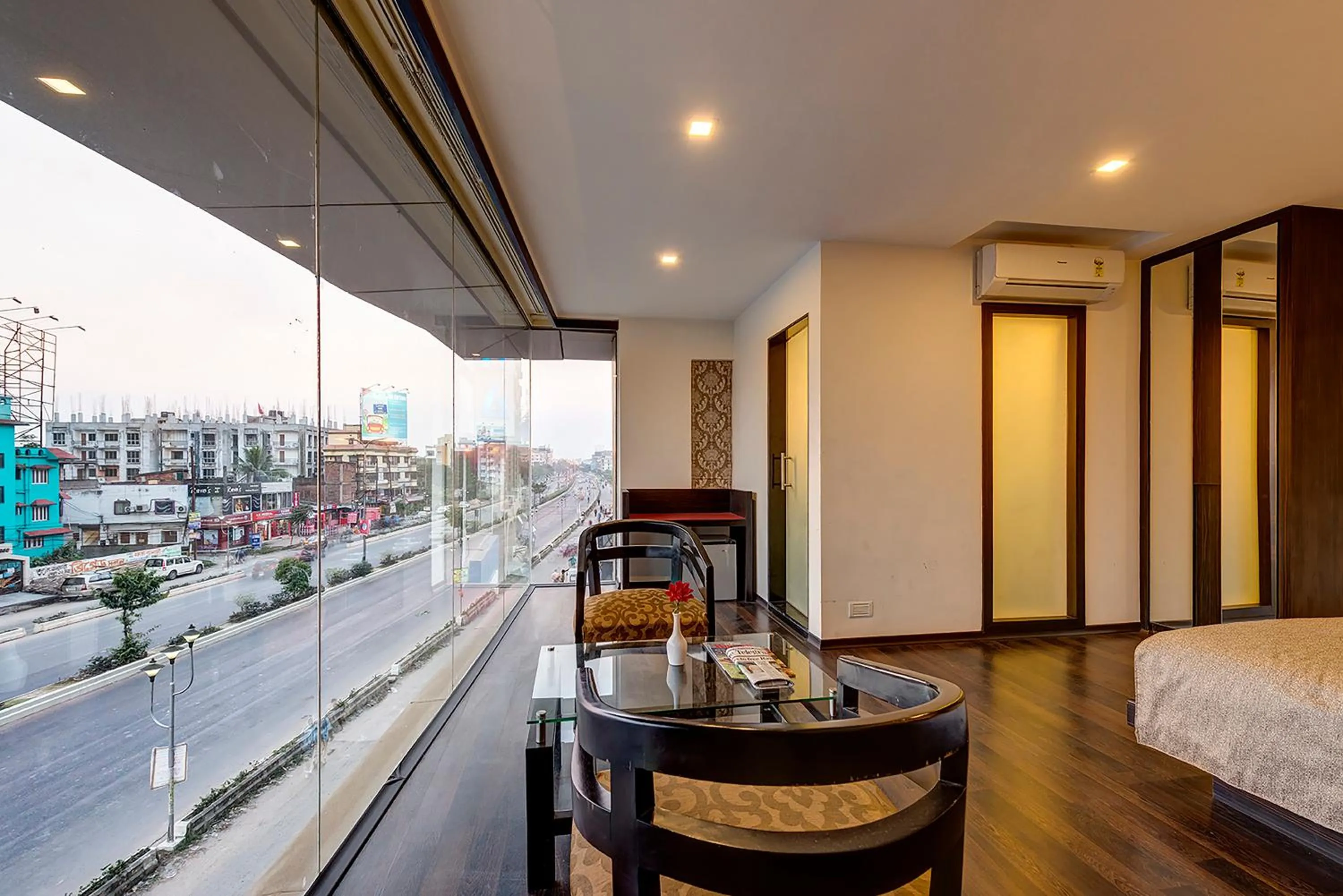 City view, Bed in Viceroy Boutique Hotel