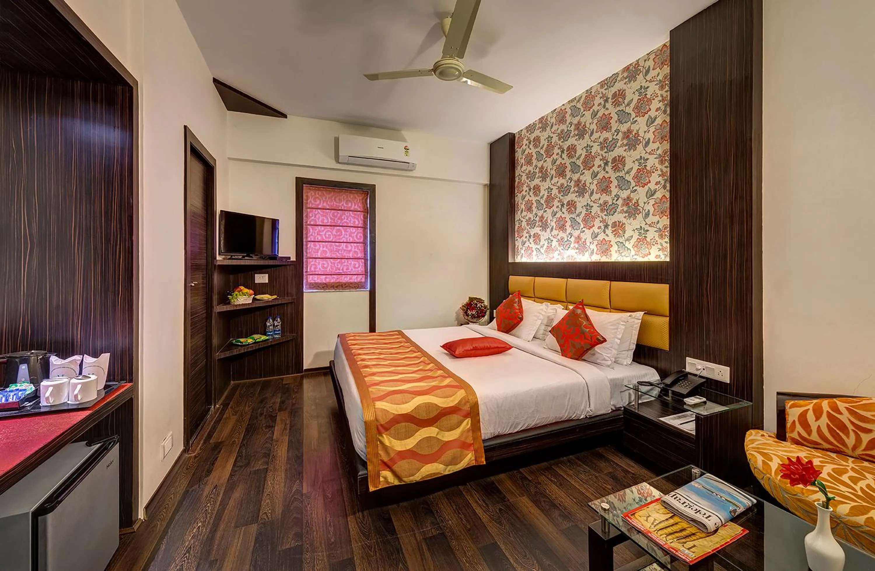 Photo of the whole room, Bed in Viceroy Boutique Hotel