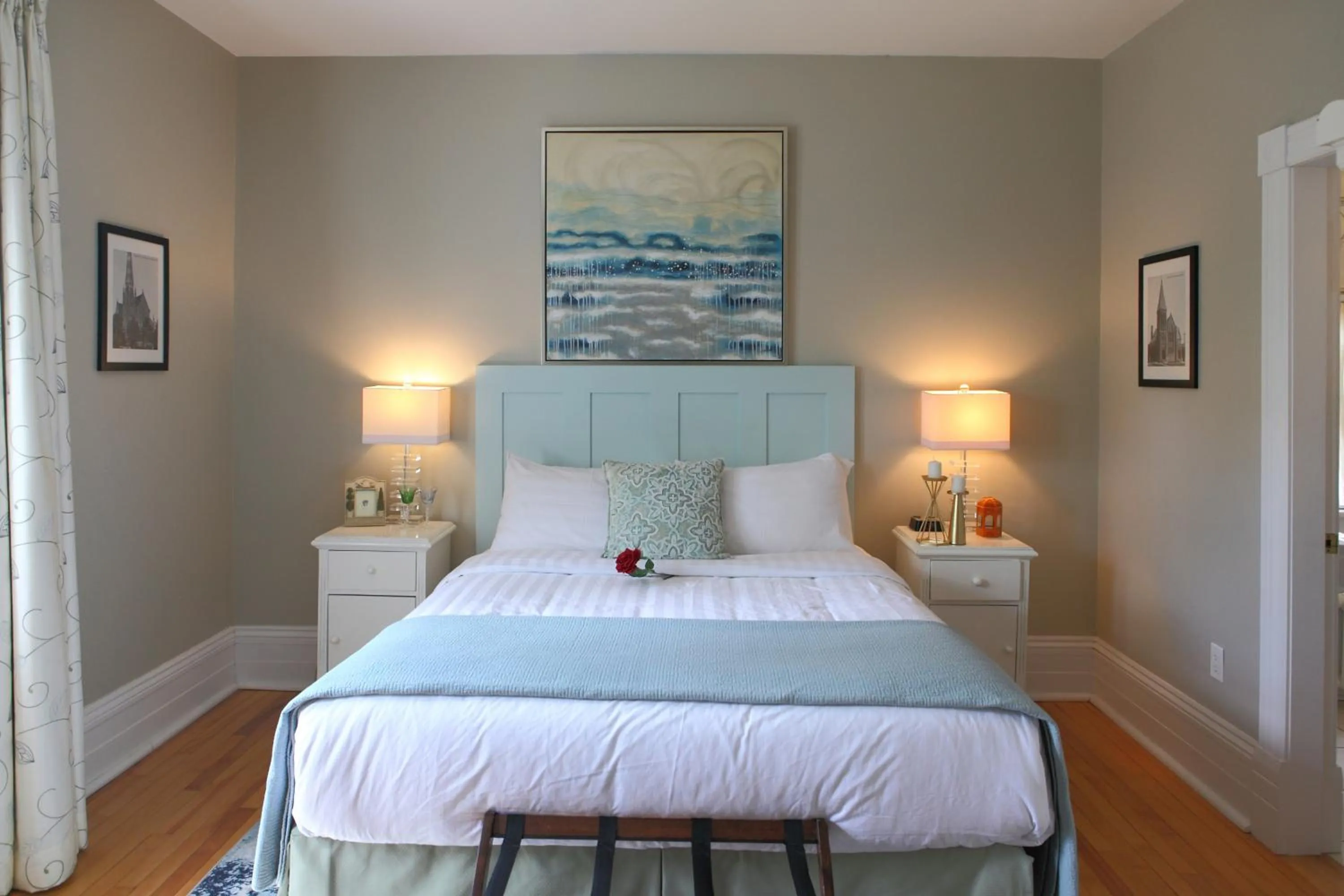 Bedroom, Bed in No 1 Grafton Inn