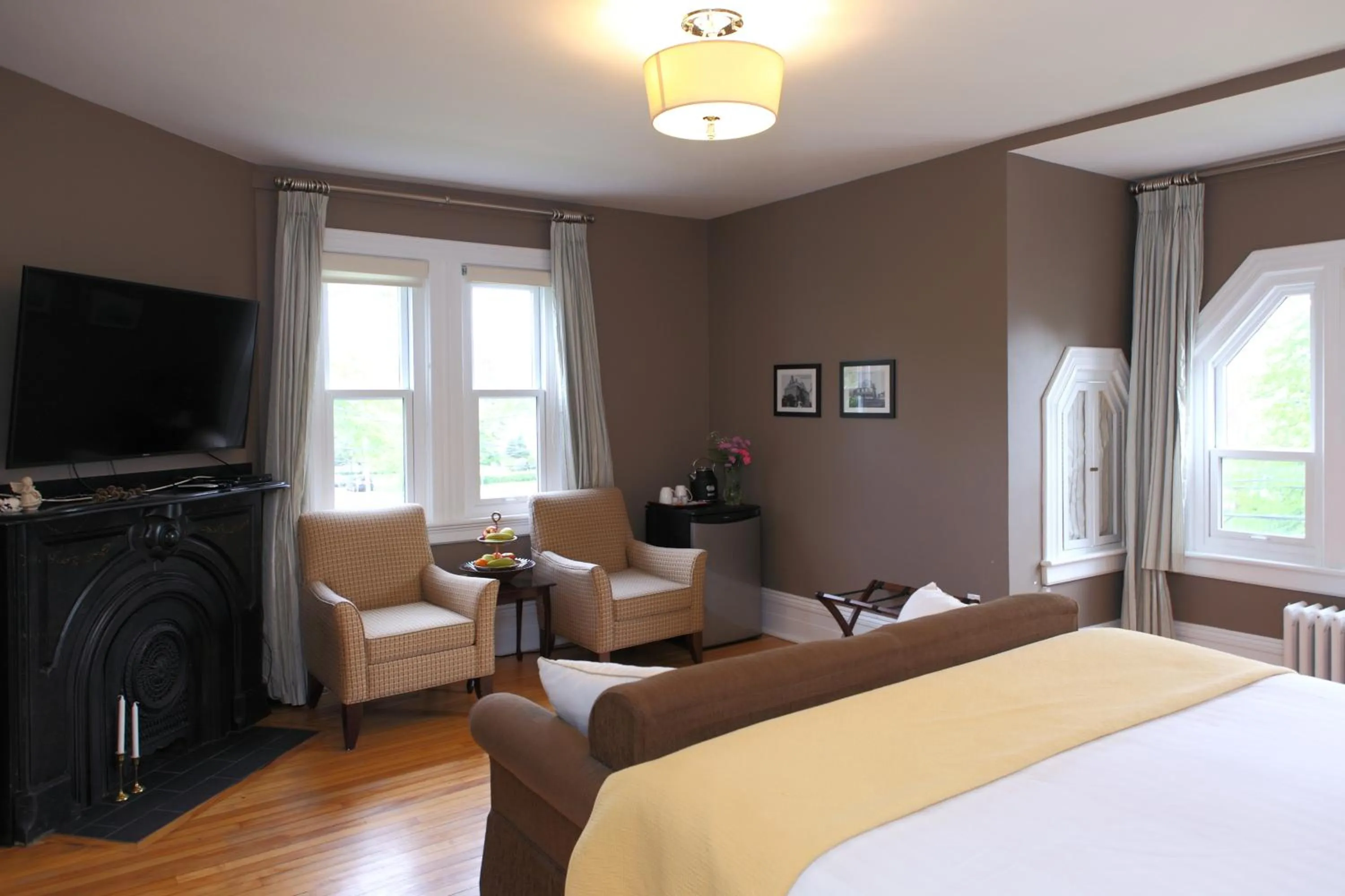 Bedroom, Bed in No 1 Grafton Inn