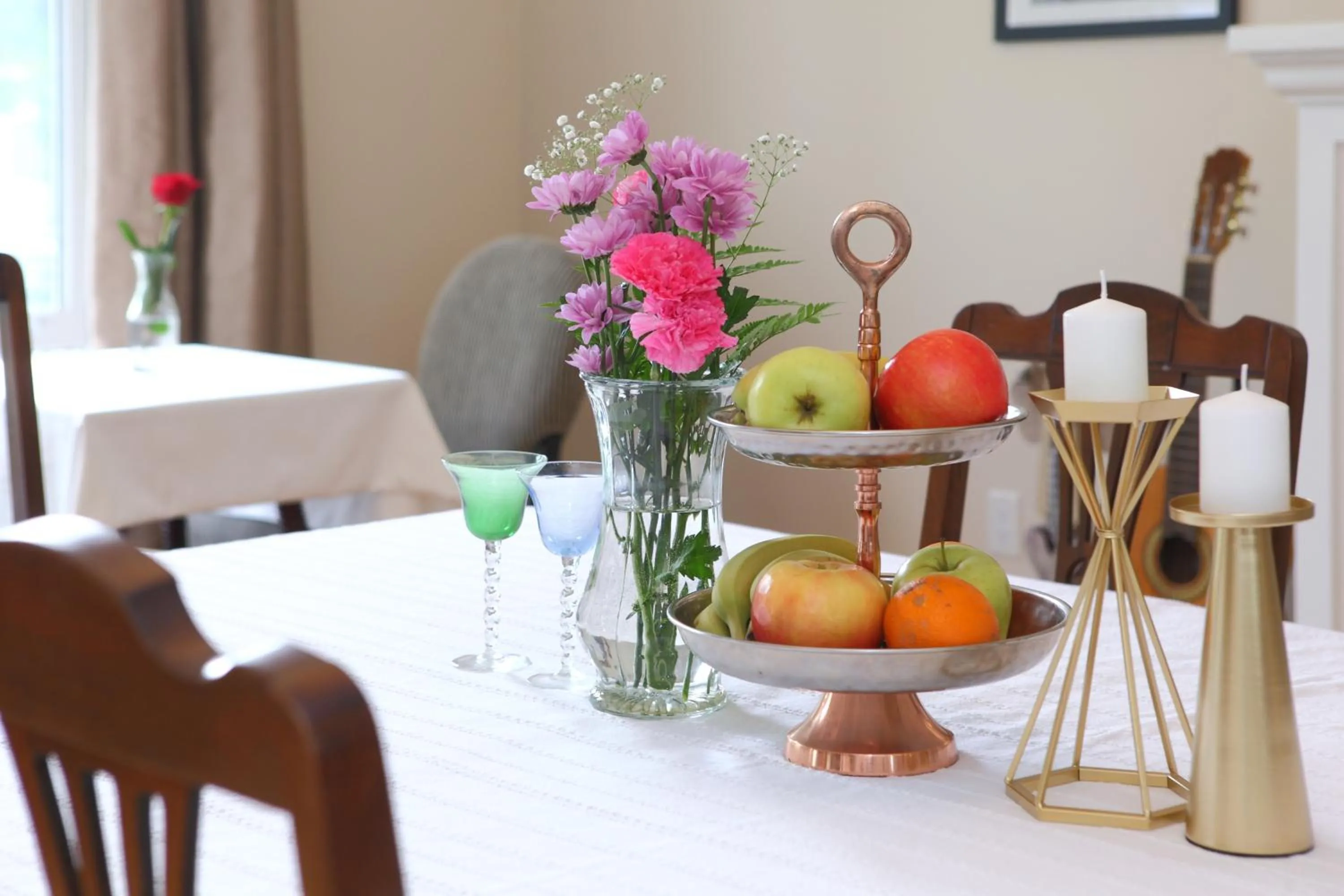 Dining area in No 1 Grafton Inn