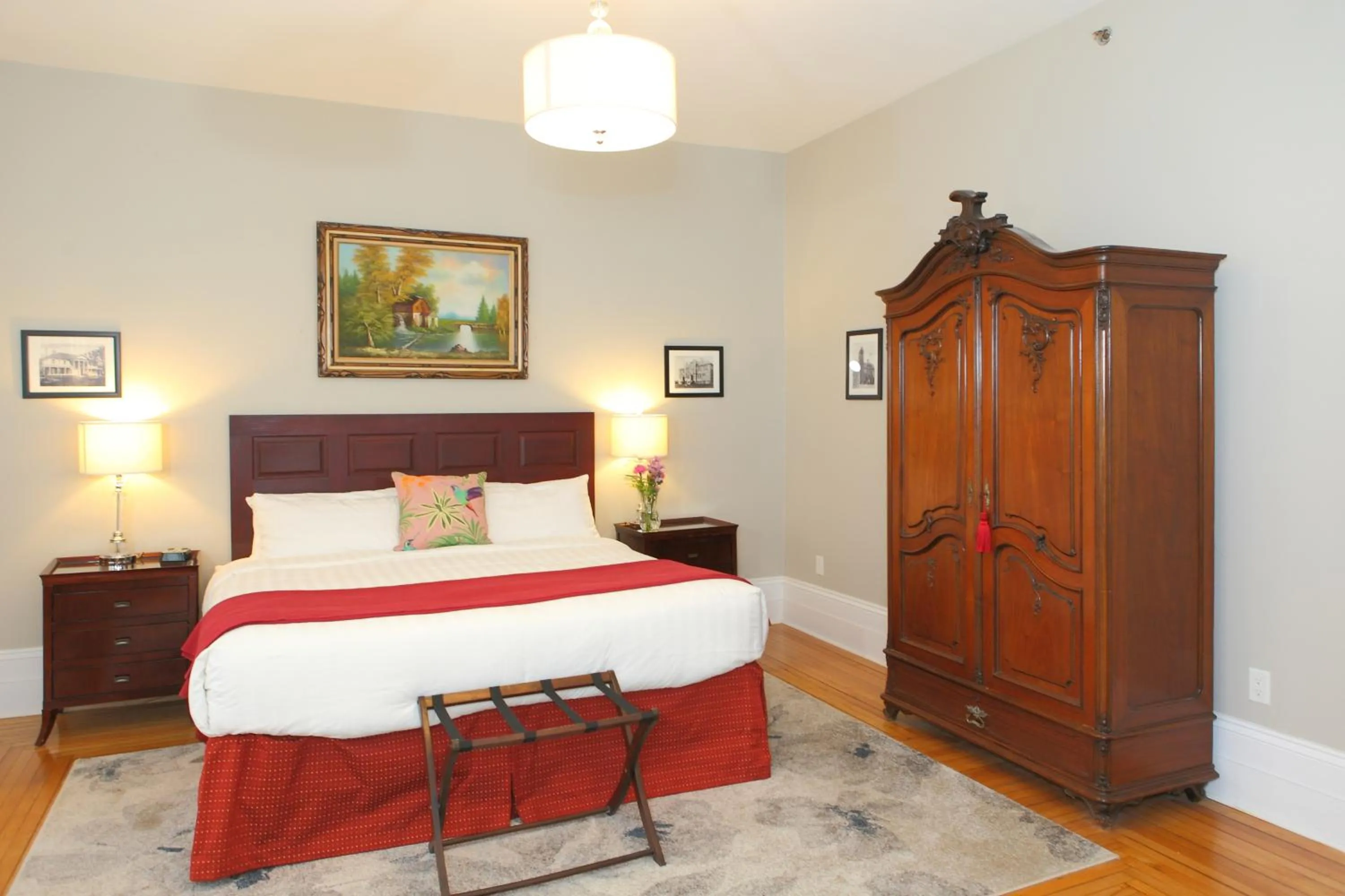 Bedroom, Bed in No 1 Grafton Inn