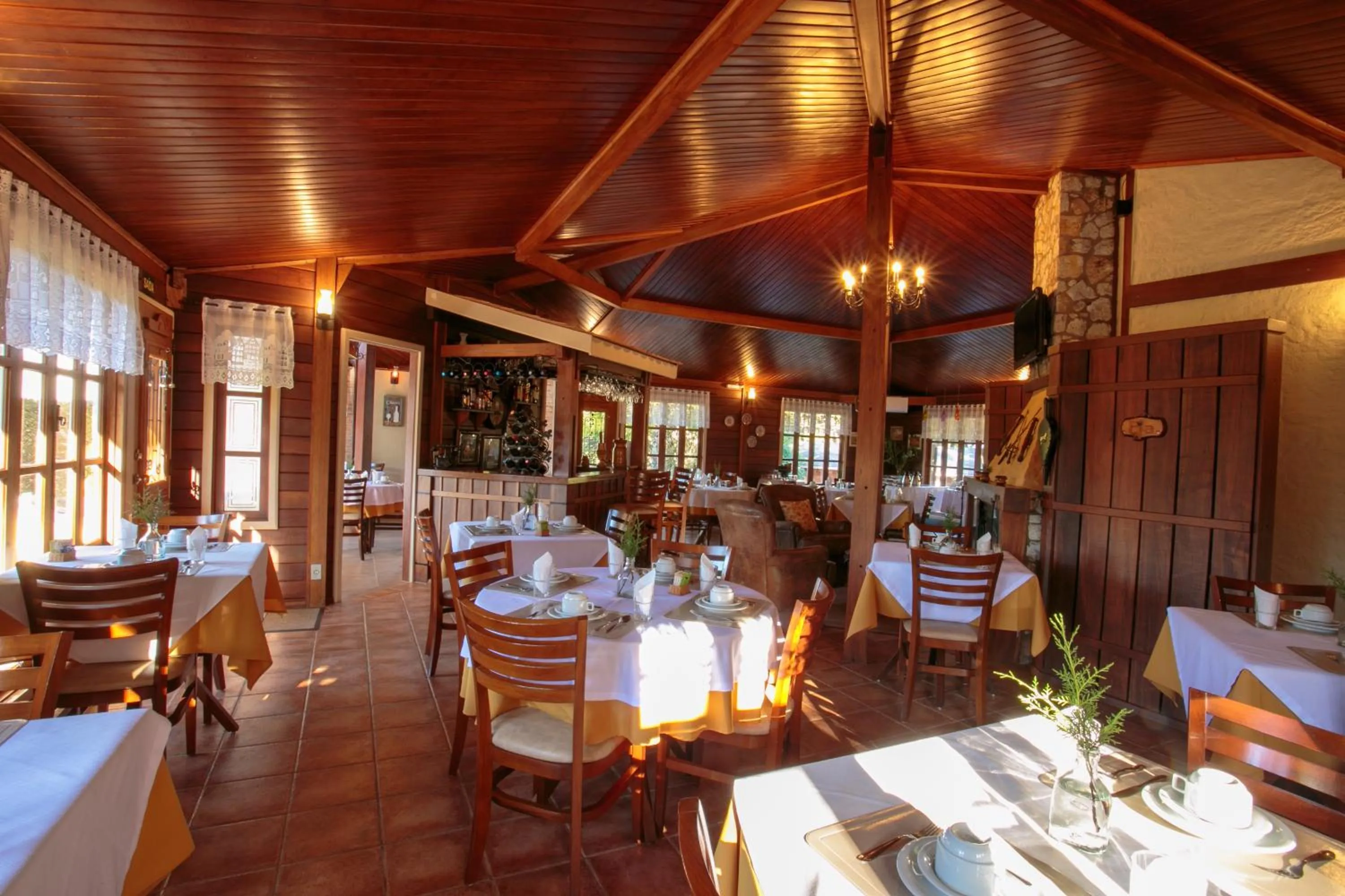 Restaurant/places to eat in Pousada Varanda das Colinas