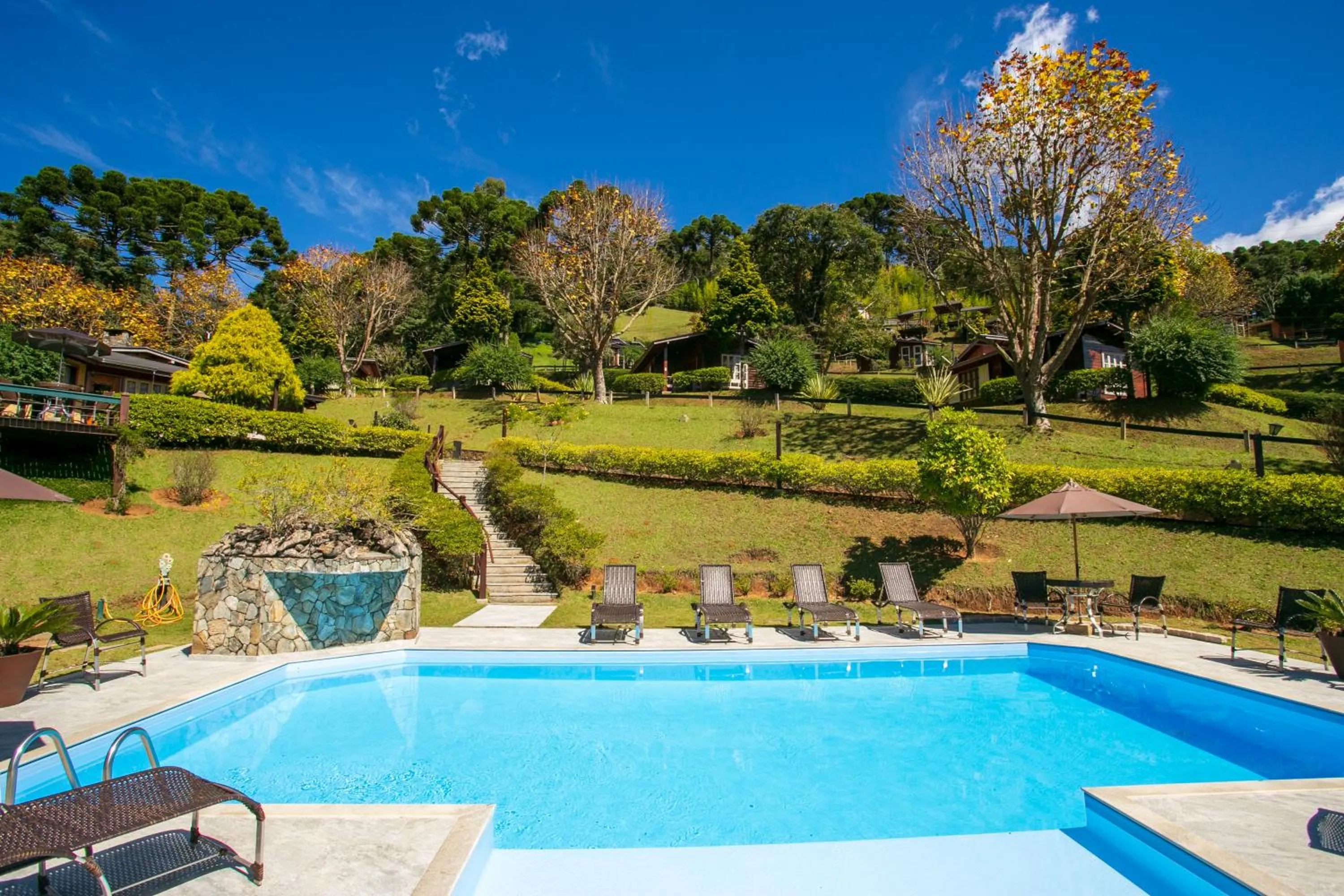 Swimming pool in Pousada Varanda das Colinas