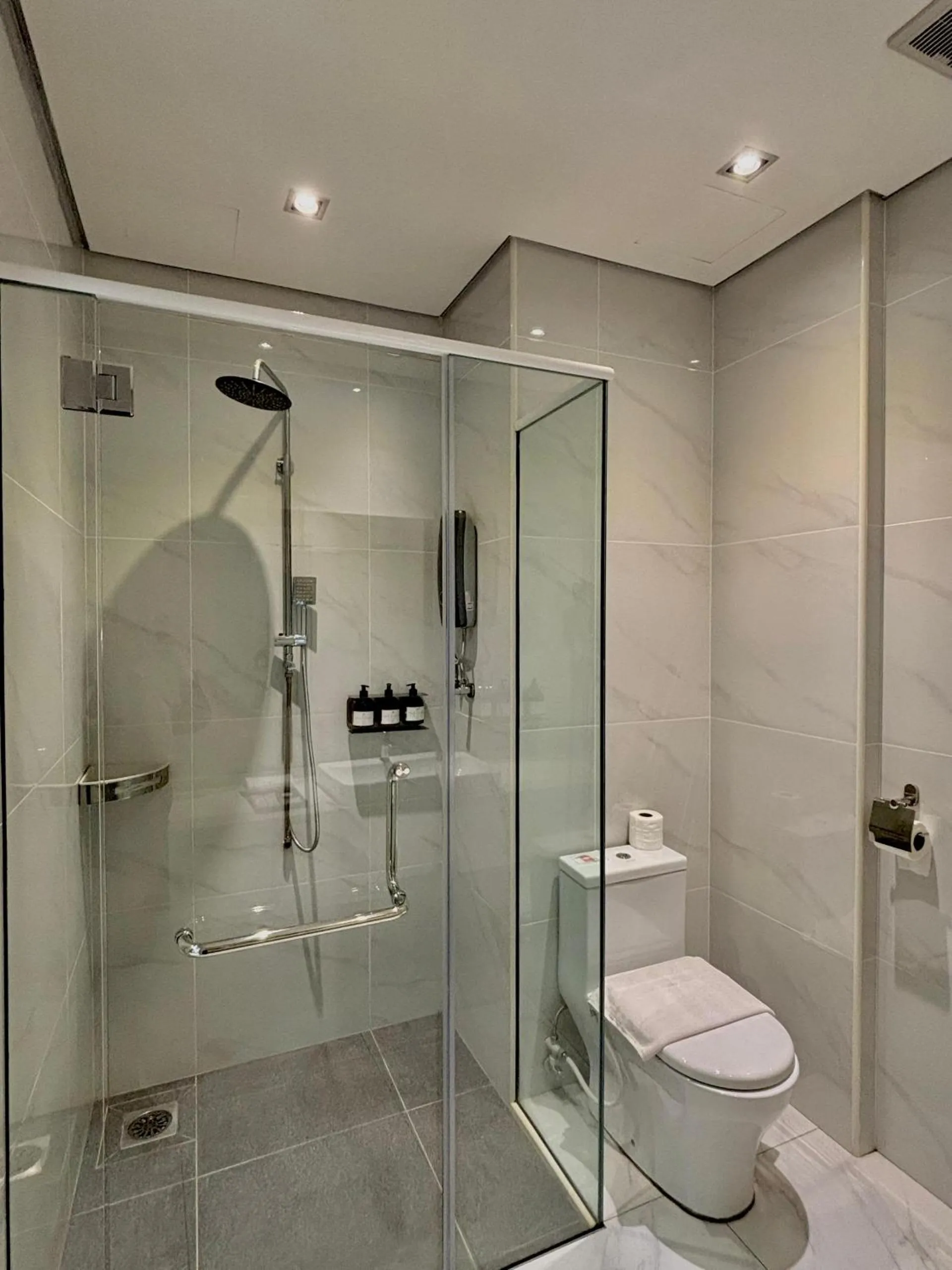 Bathroom in D ELEGANCE GRAND BANDAR SERI ALAM