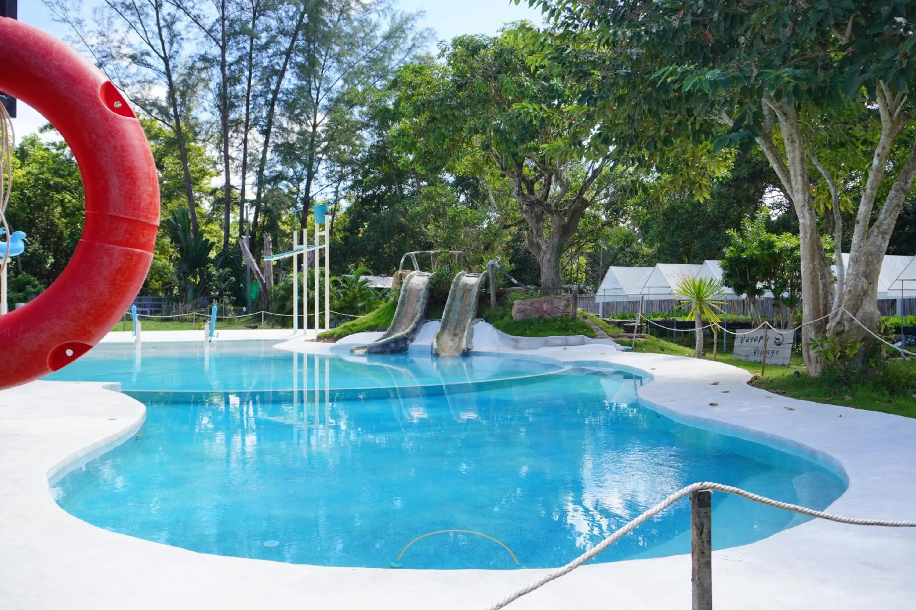 Swimming pool in Dugong Village-Green Hotel