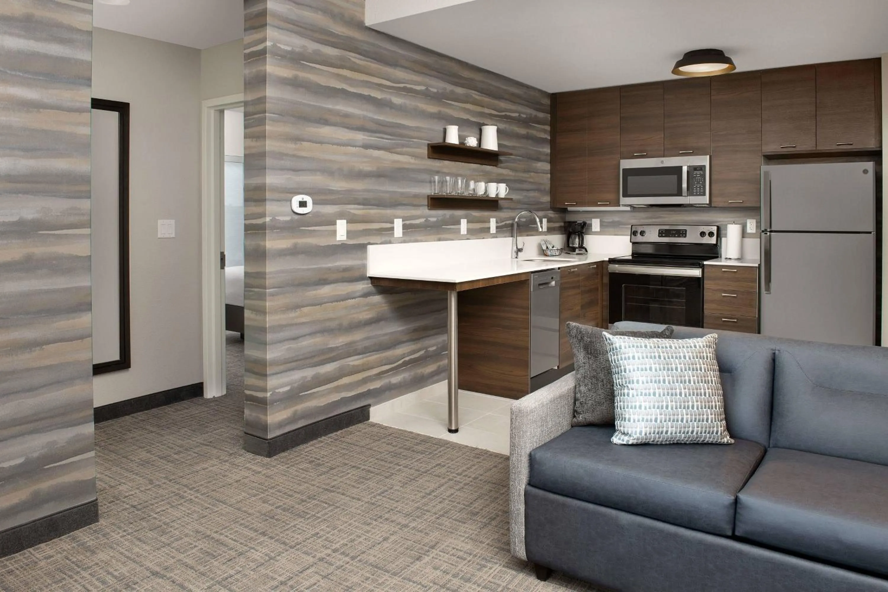 Bedroom in Residence Inn Doral Mall Area