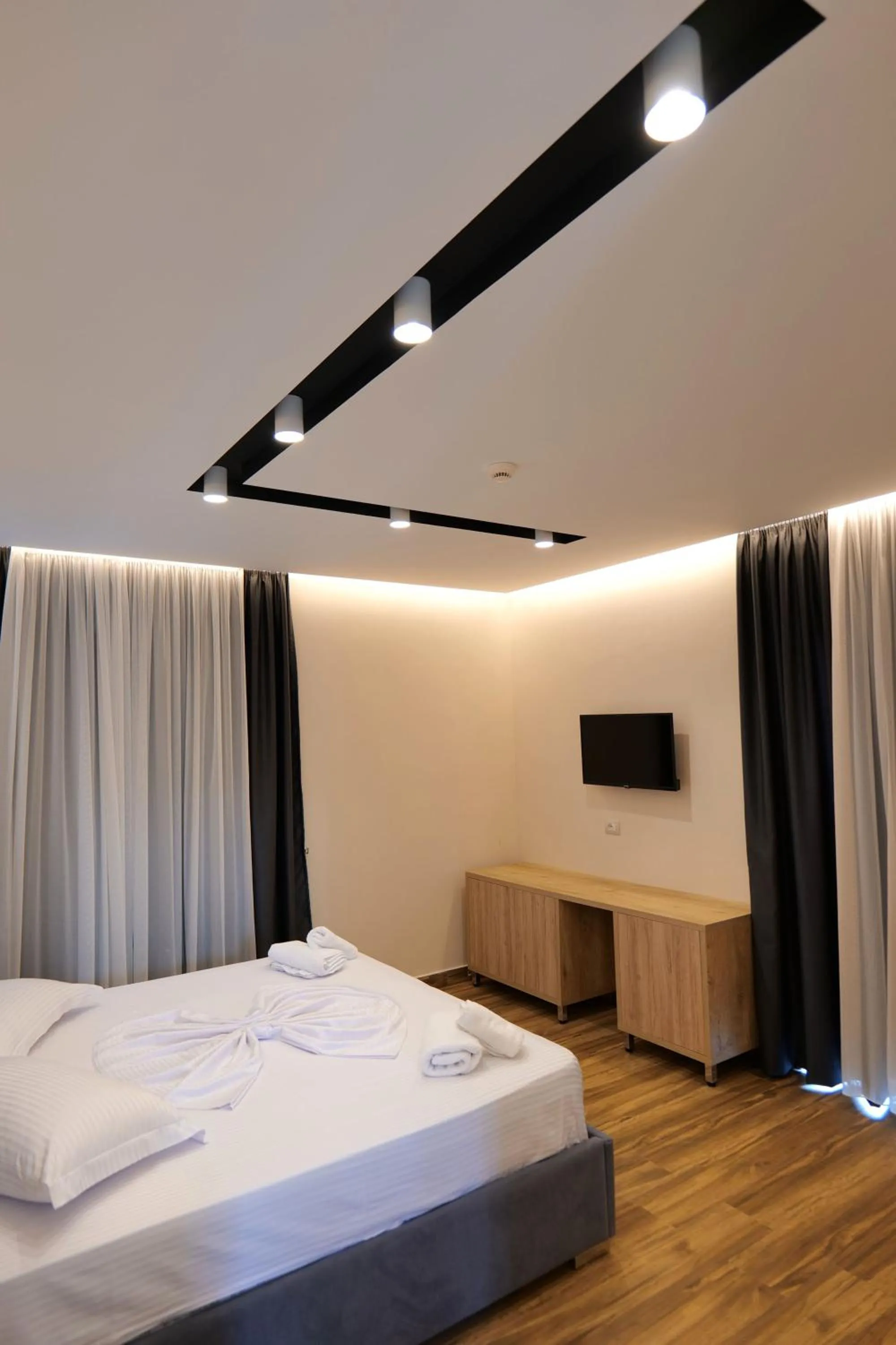 Bed in Hotel Alexander