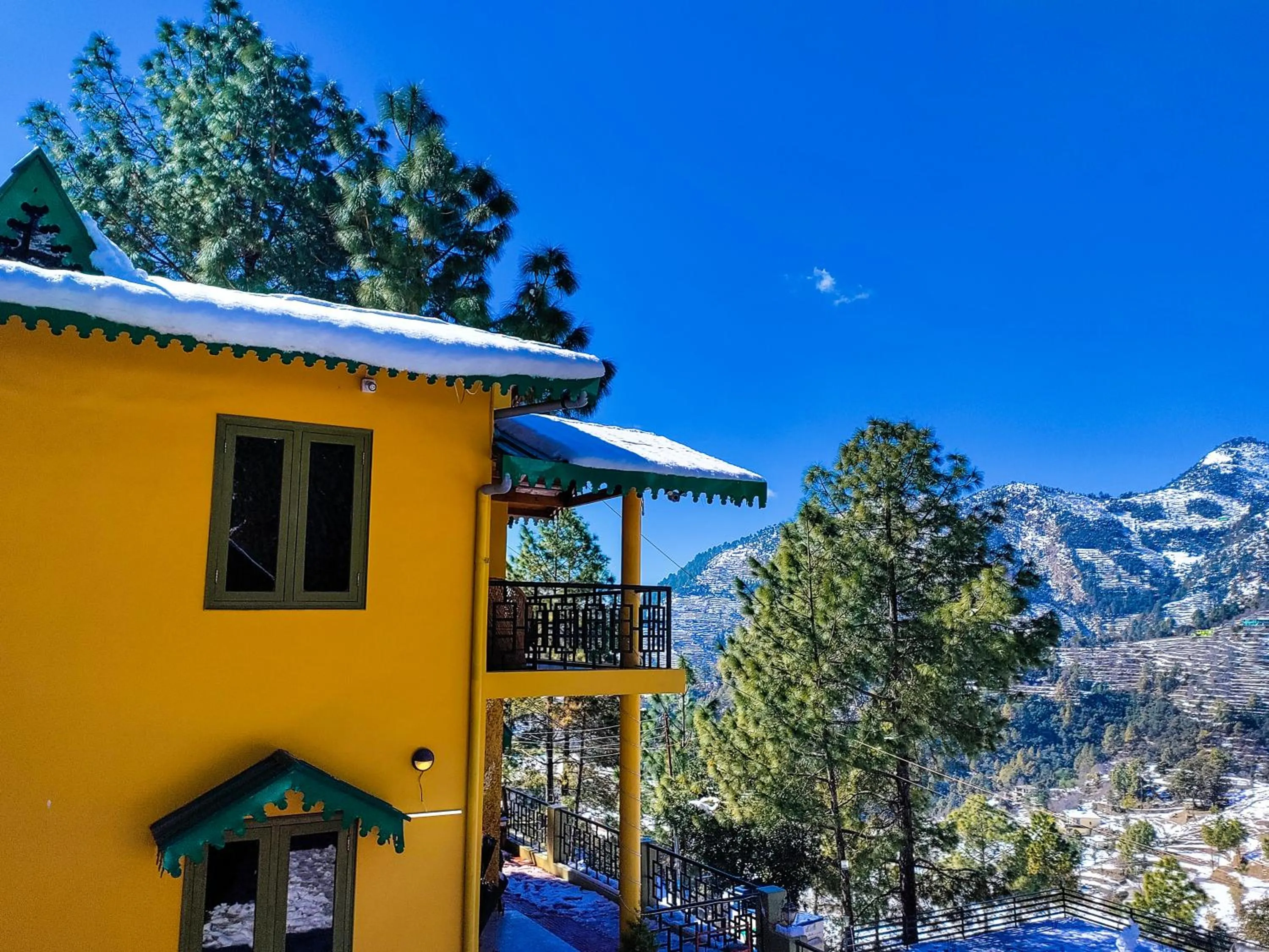 Property building in THEHIMALAYANLIVING WHISTLING PINES