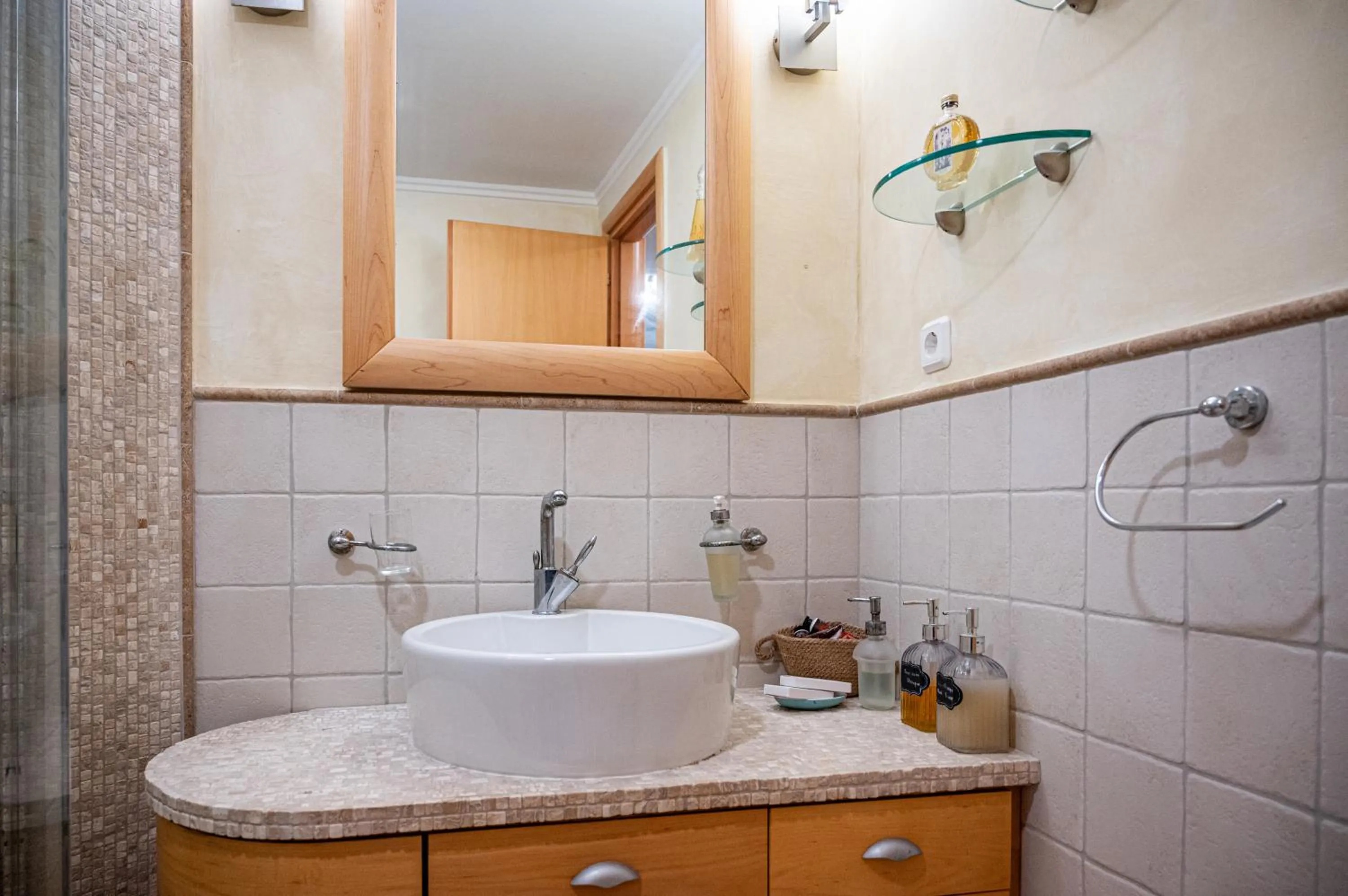 Bathroom in Emily's Luxury Suites