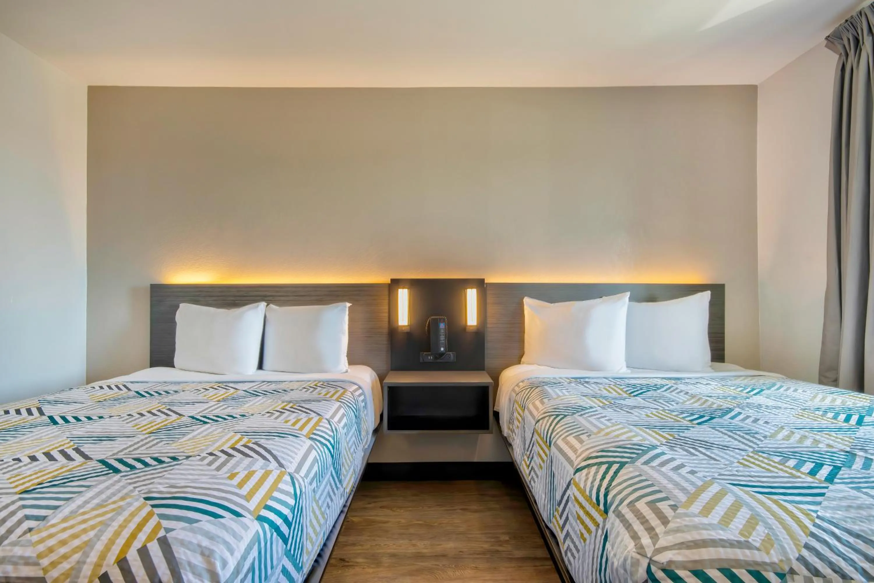 Bedroom, Bed in Motel 6-Harlingen, TX