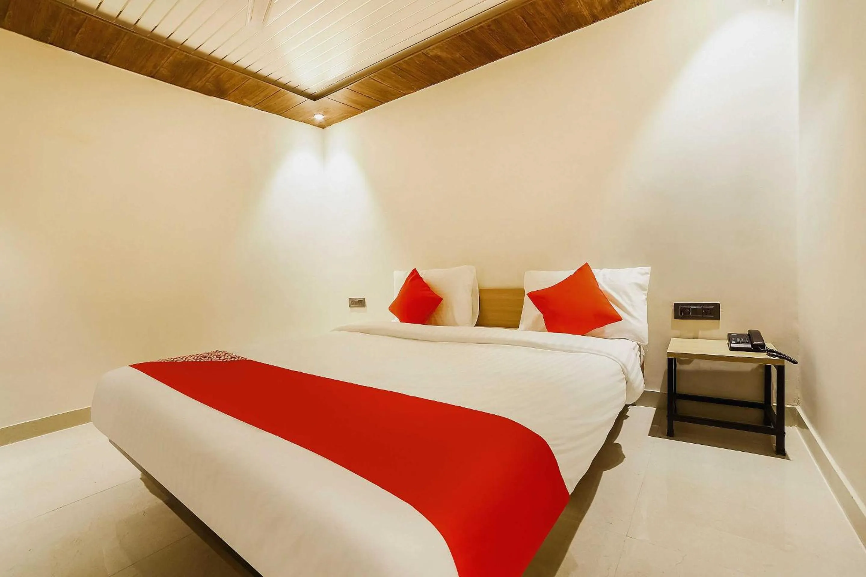 Bedroom, Bed in Hotel O Ashirwad home Near Pitampura