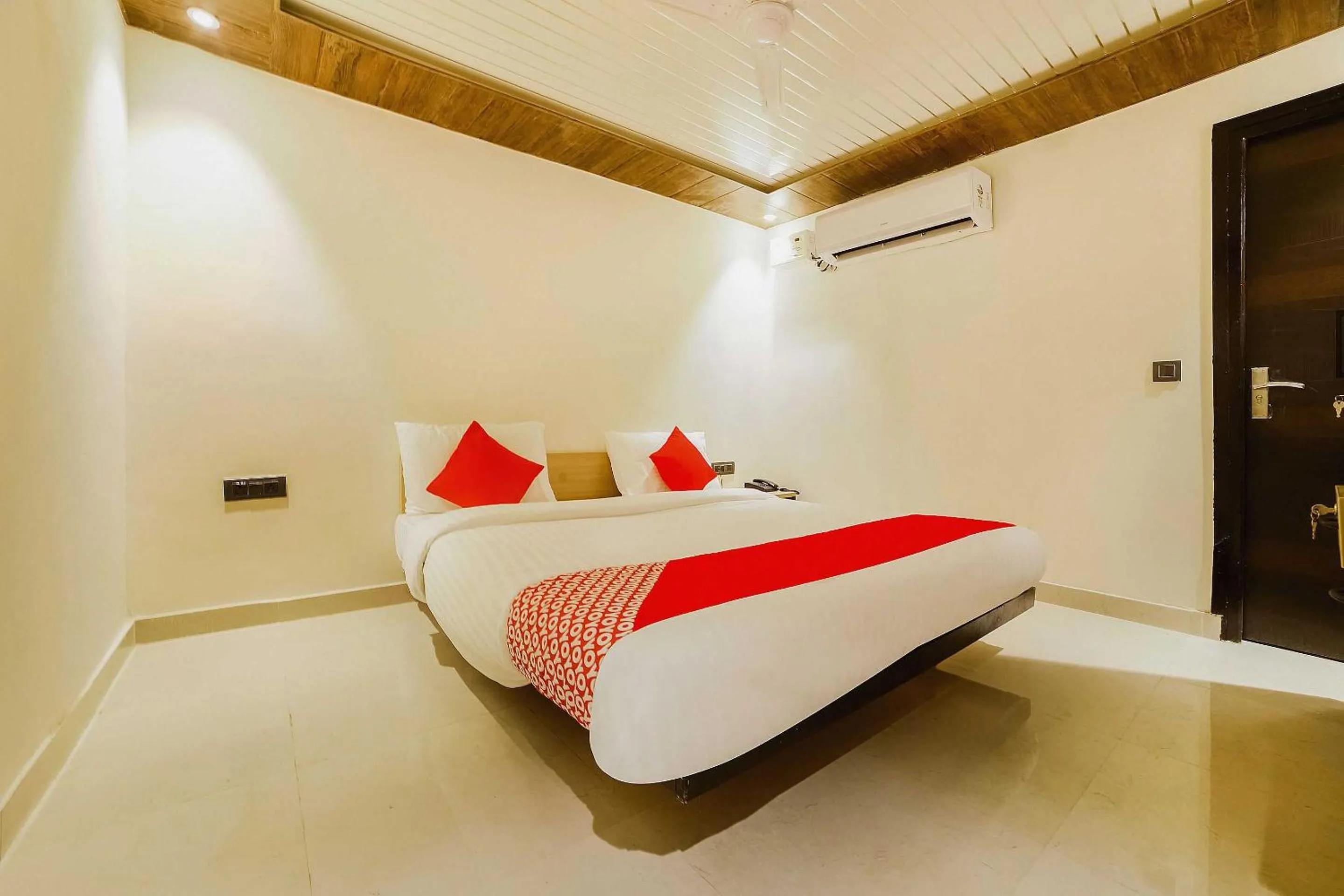 Bedroom, Bed in Hotel O Ashirwad home Near Pitampura