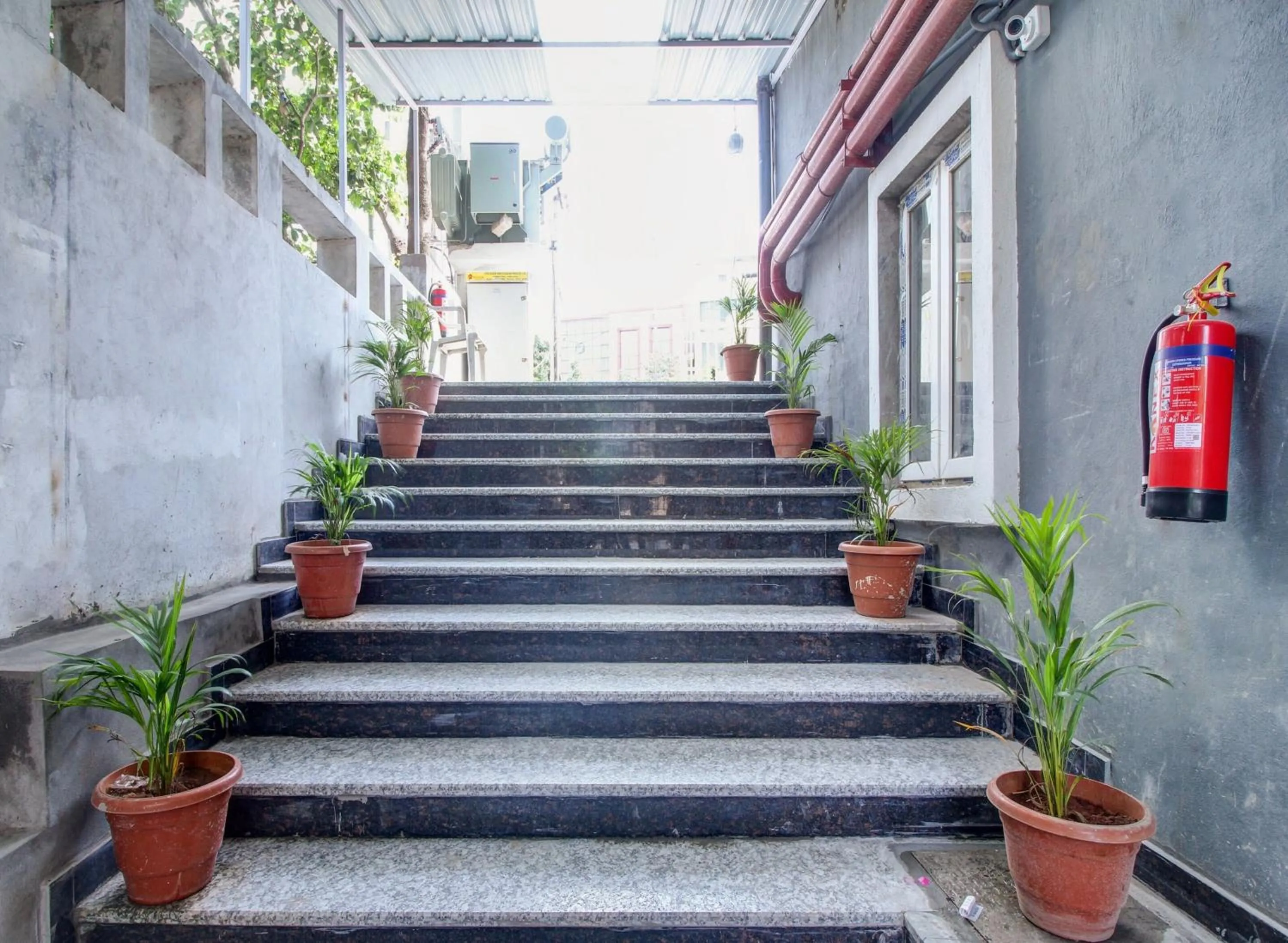 Facade/entrance in Super Townhouse RCC Majestic 397 LB Nagar