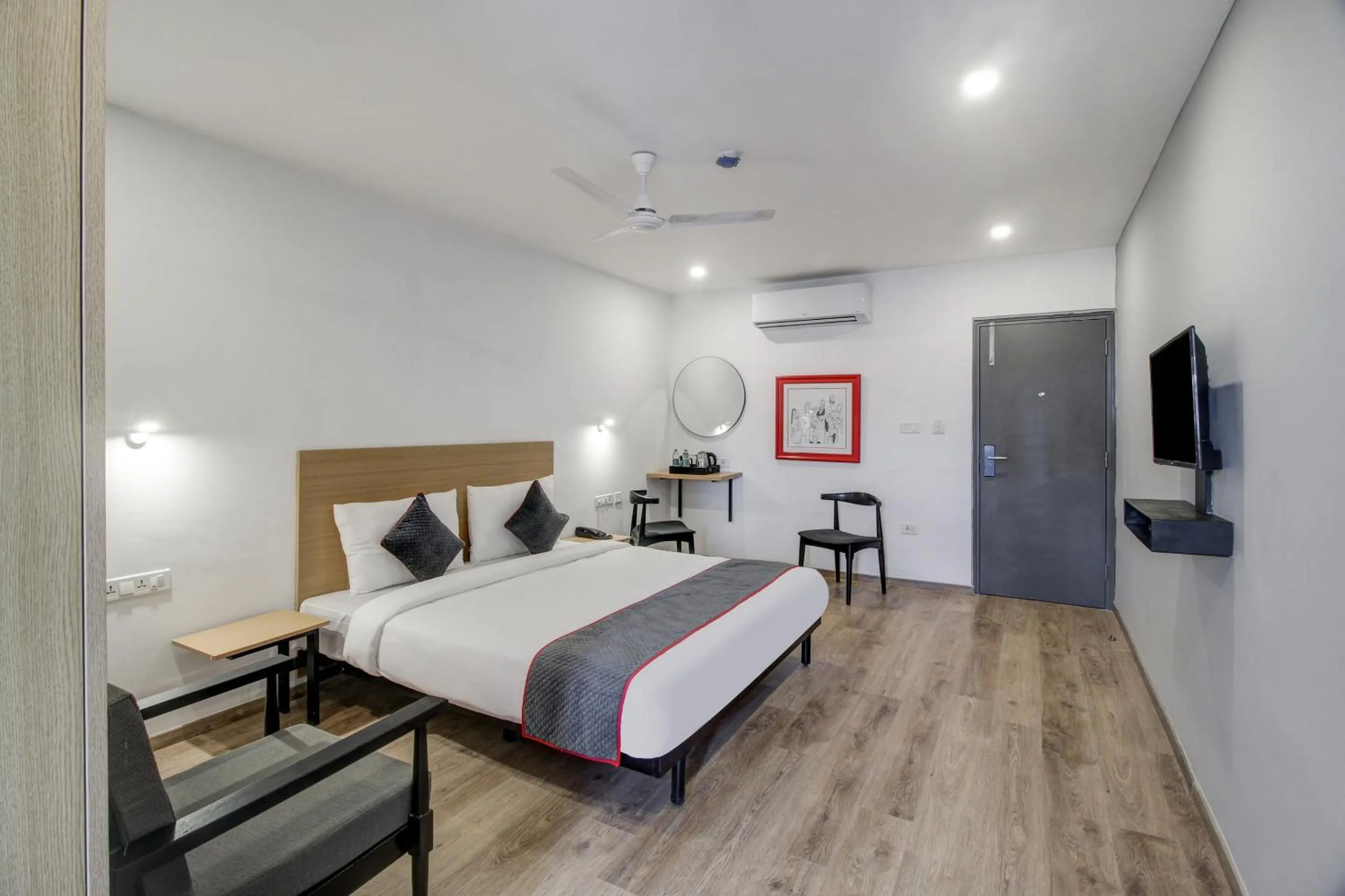 Bedroom, Bed in Super Townhouse RCC Majestic 397 LB Nagar