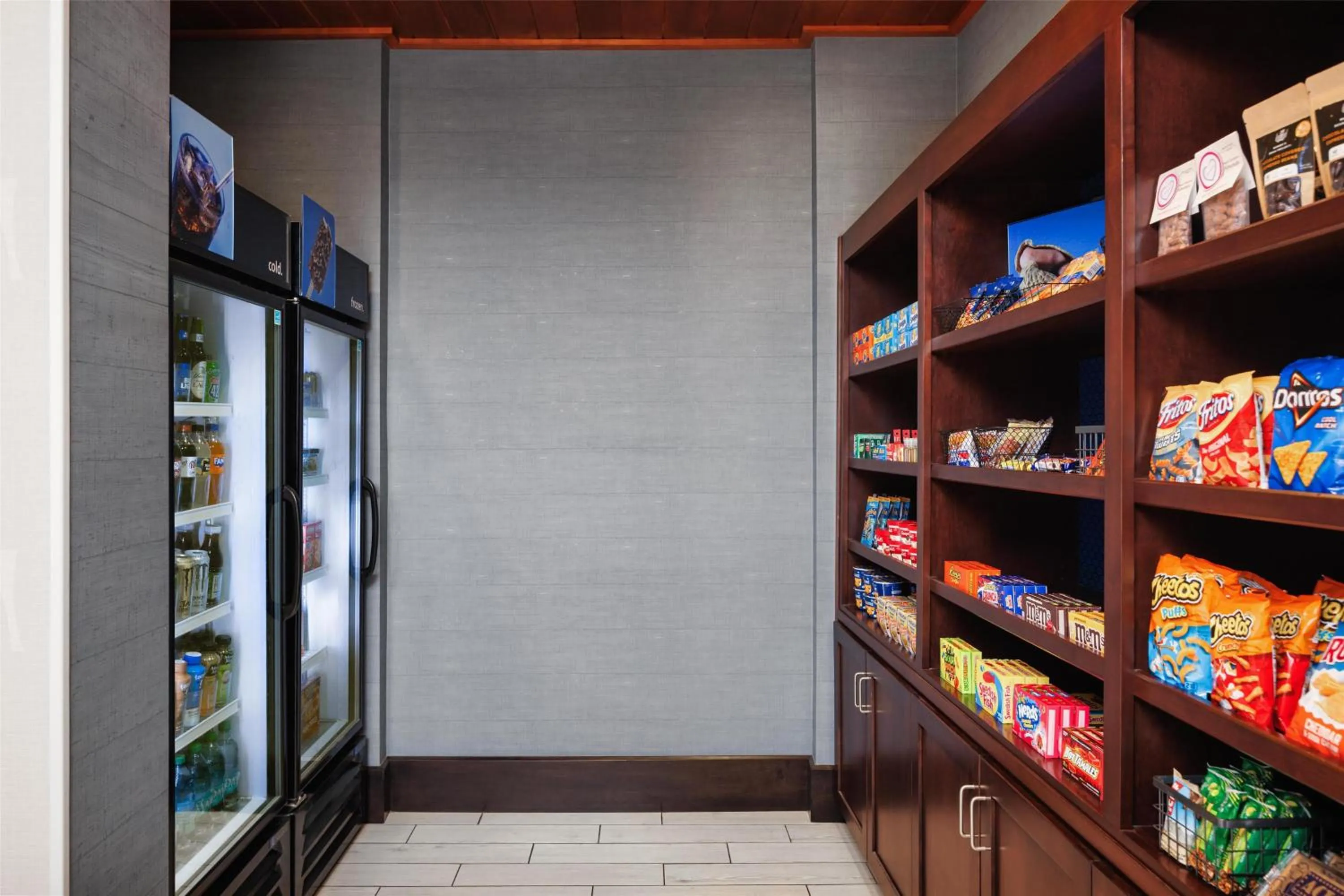 Restaurant/places to eat in Hampton Inn & Suites Chattanooga/Hamilton Place