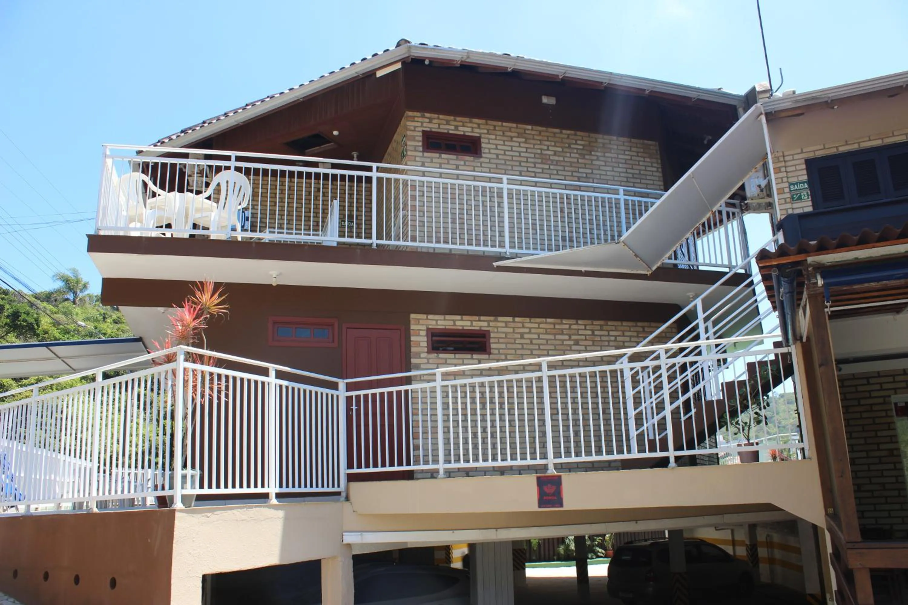 Property building in Hotel Bela Onda