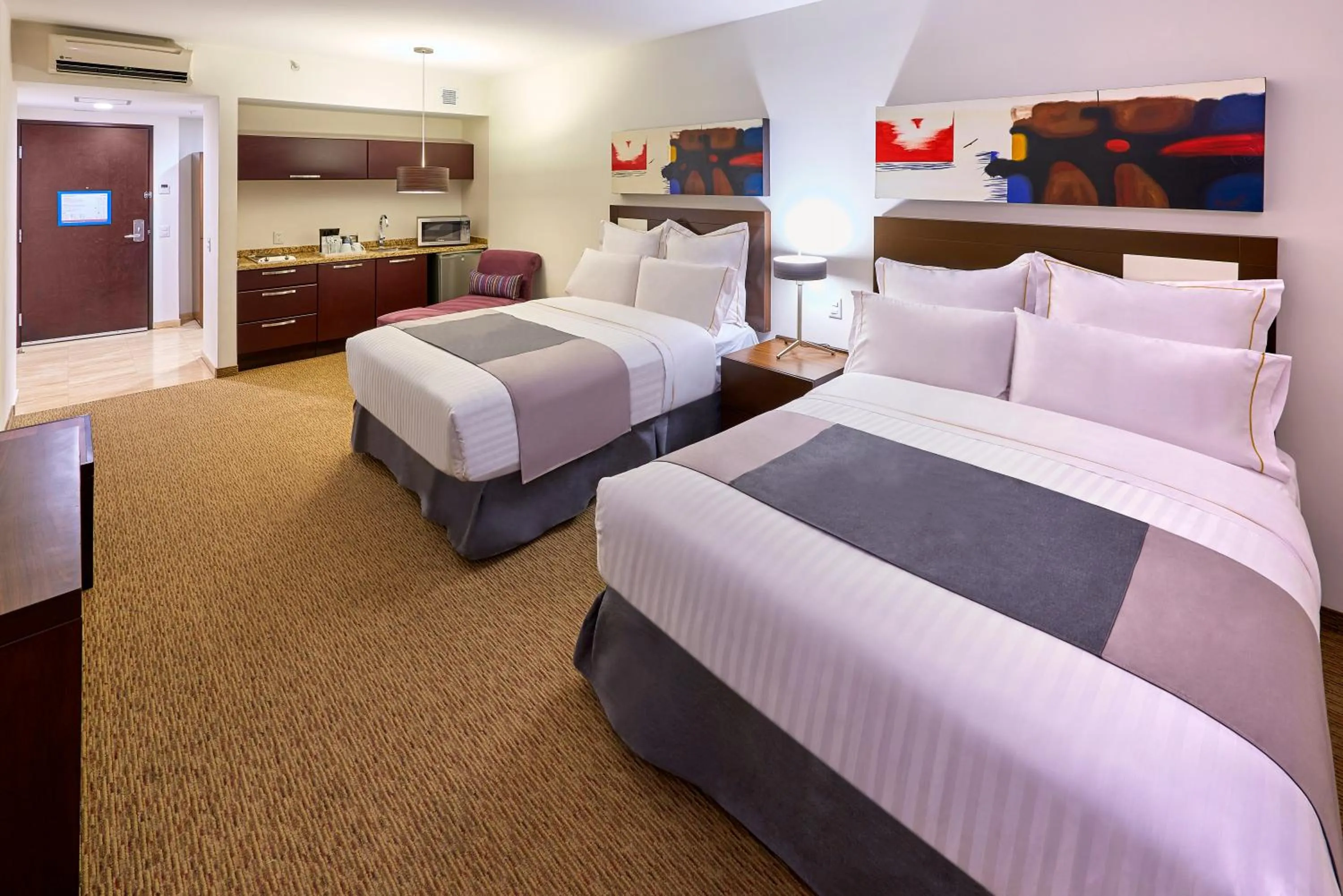 Bed in Holiday Inn Guadalajara Patria-Universidad by IHG