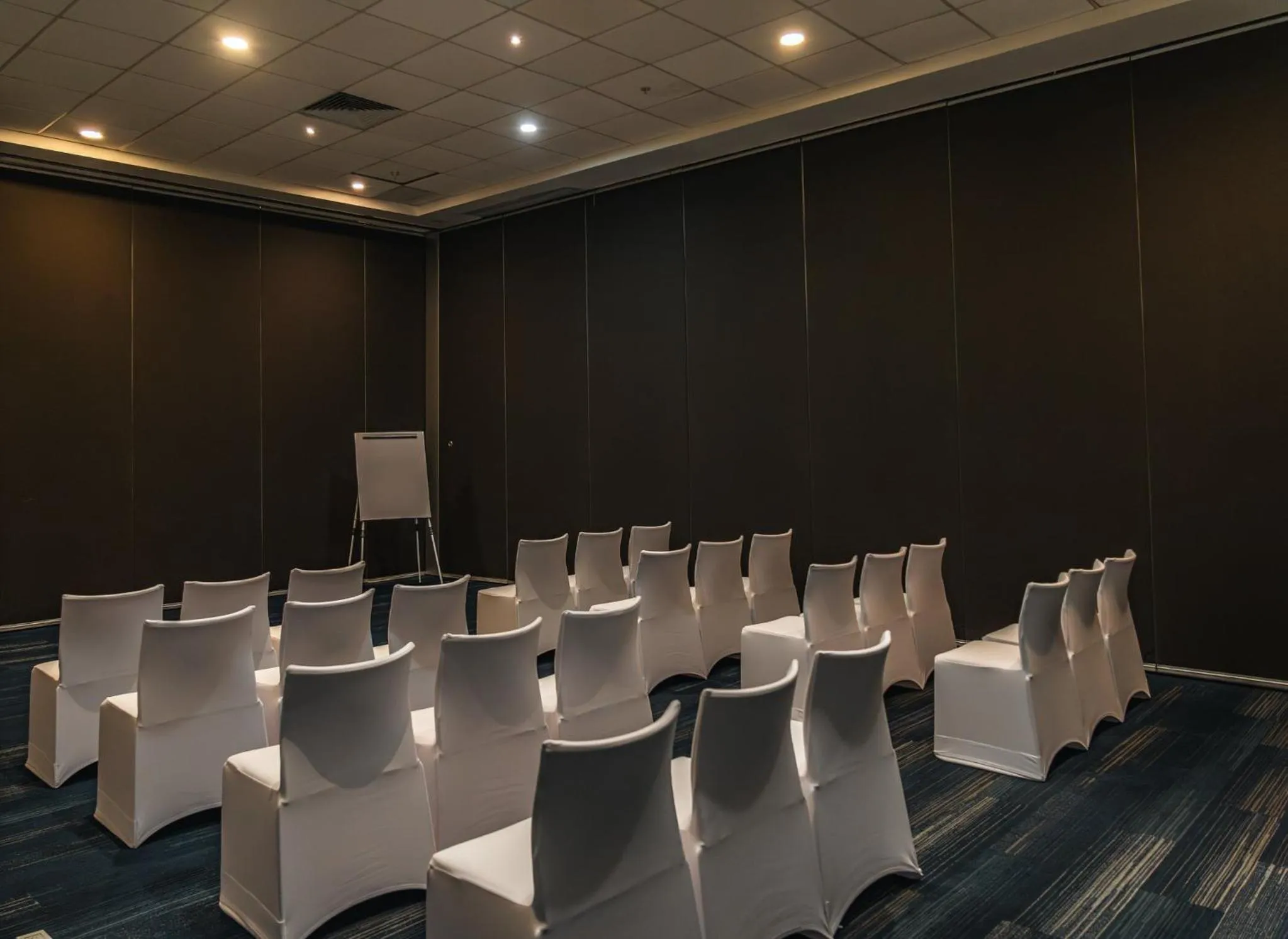 Meeting/conference room in Holiday Inn Guadalajara Patria-Universidad by IHG