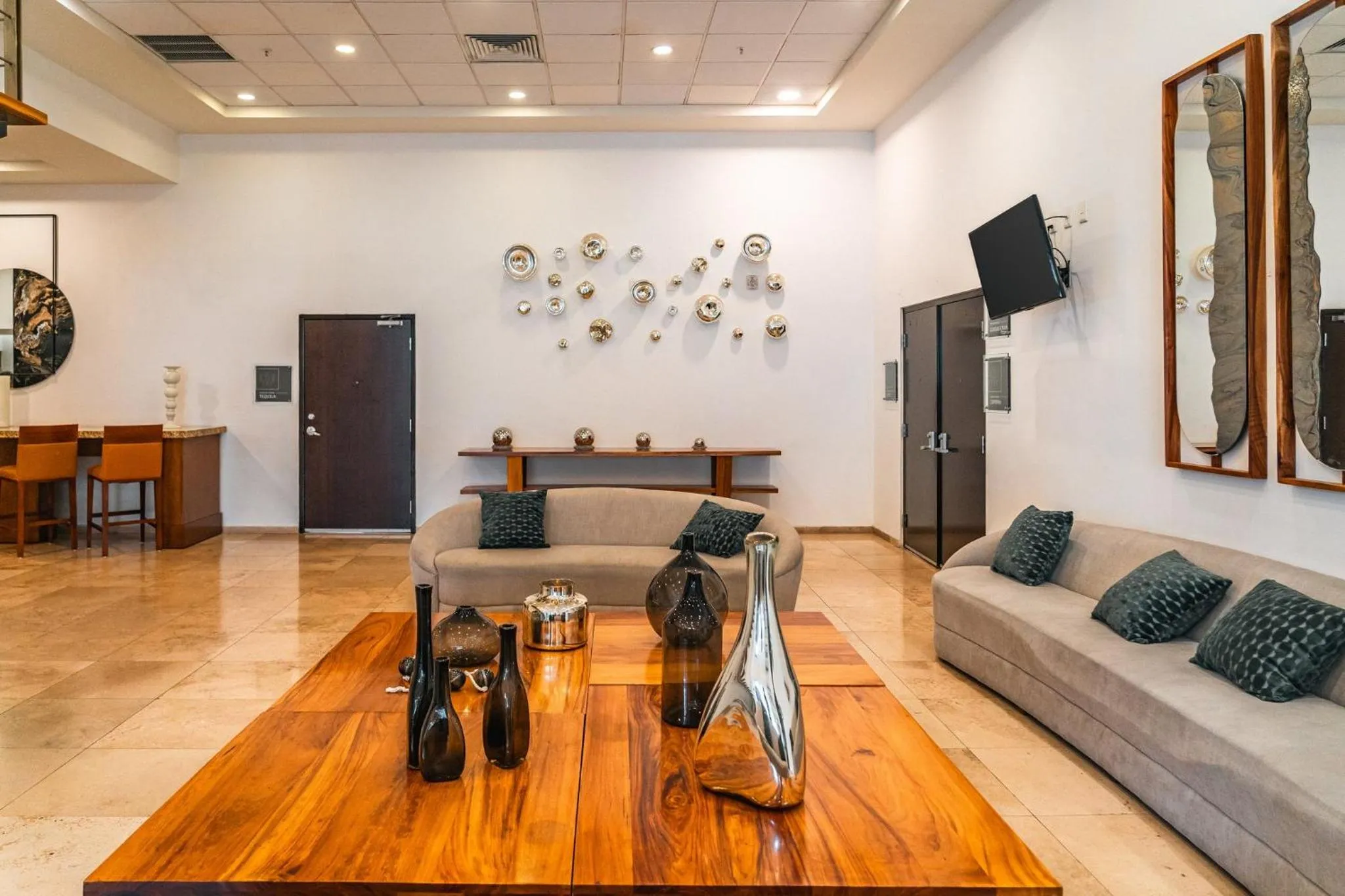 Property building in Holiday Inn Guadalajara Patria-Universidad by IHG