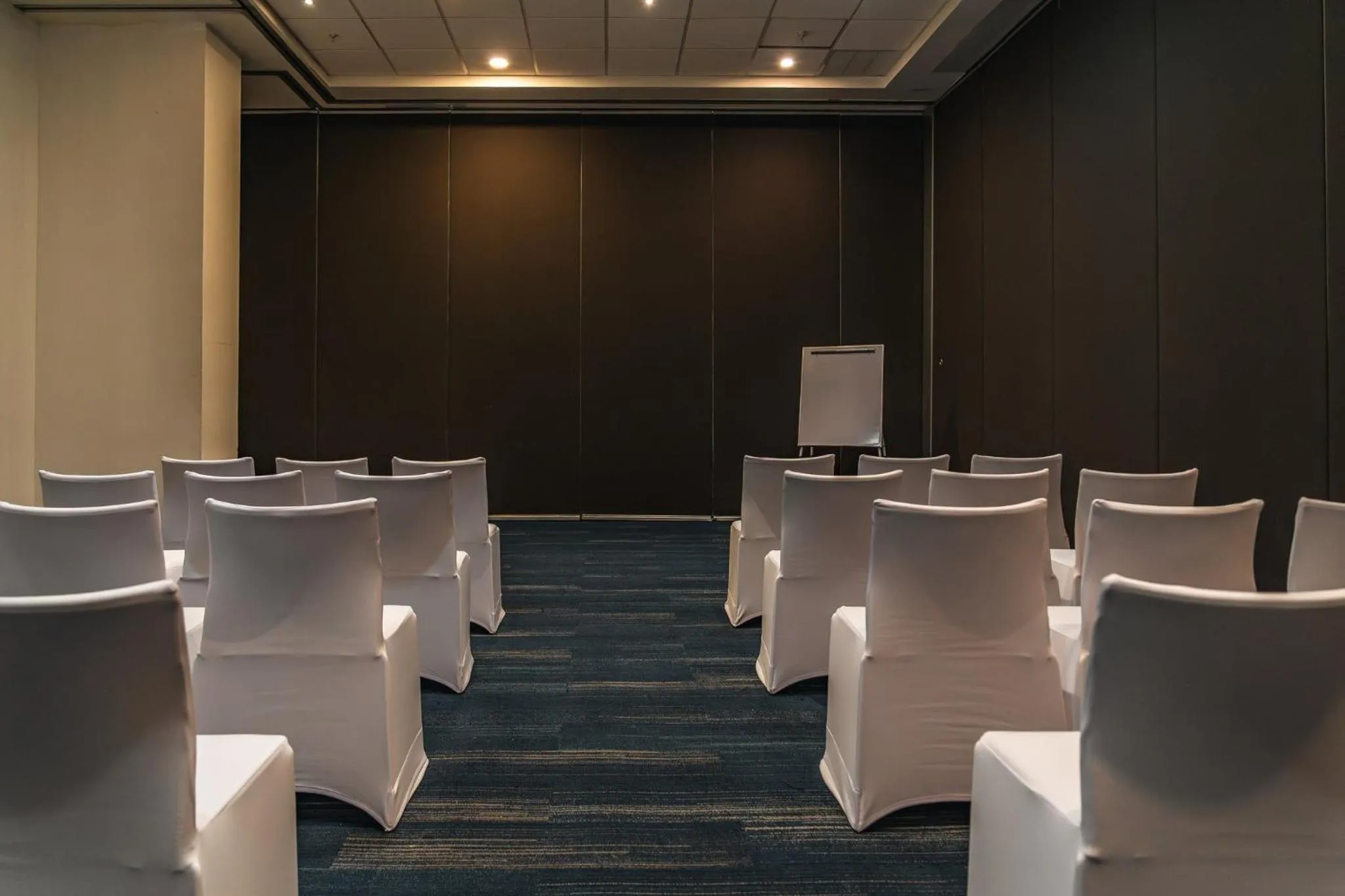 Meeting/conference room in Holiday Inn Guadalajara Patria-Universidad by IHG