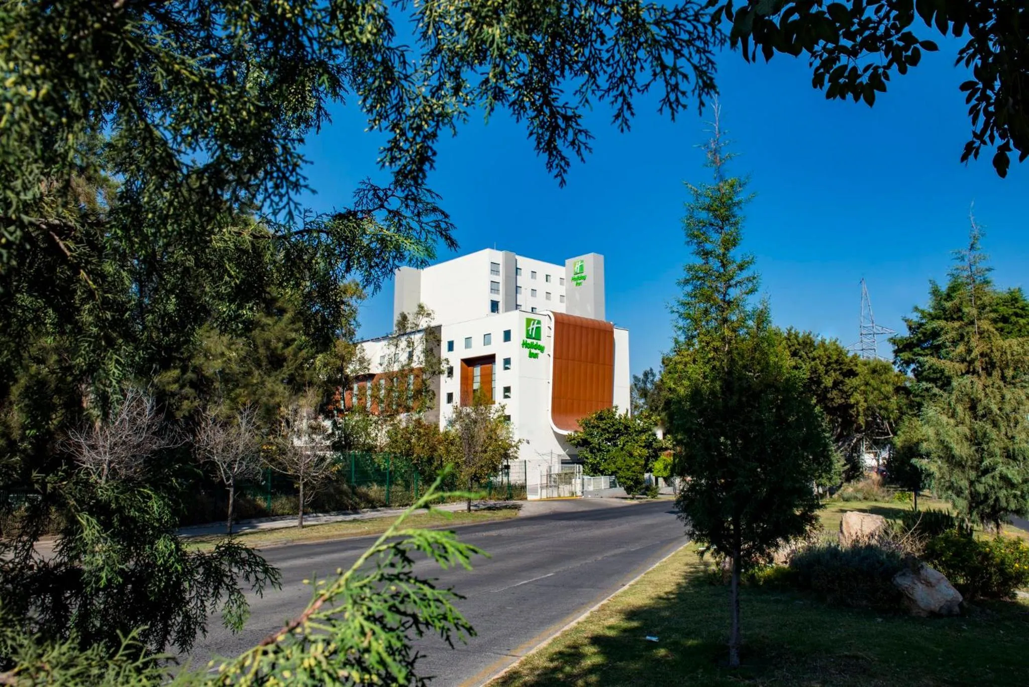 Property building in Holiday Inn Guadalajara Patria-Universidad by IHG