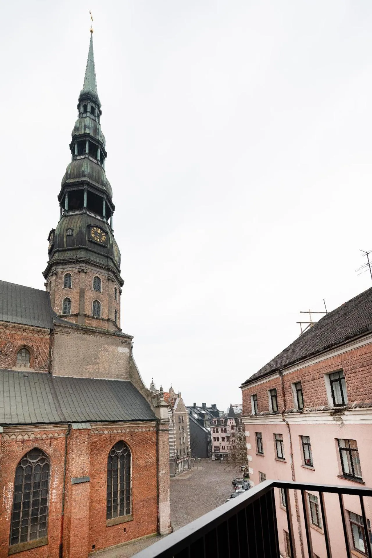 Nearby landmark in Redstone Apartments