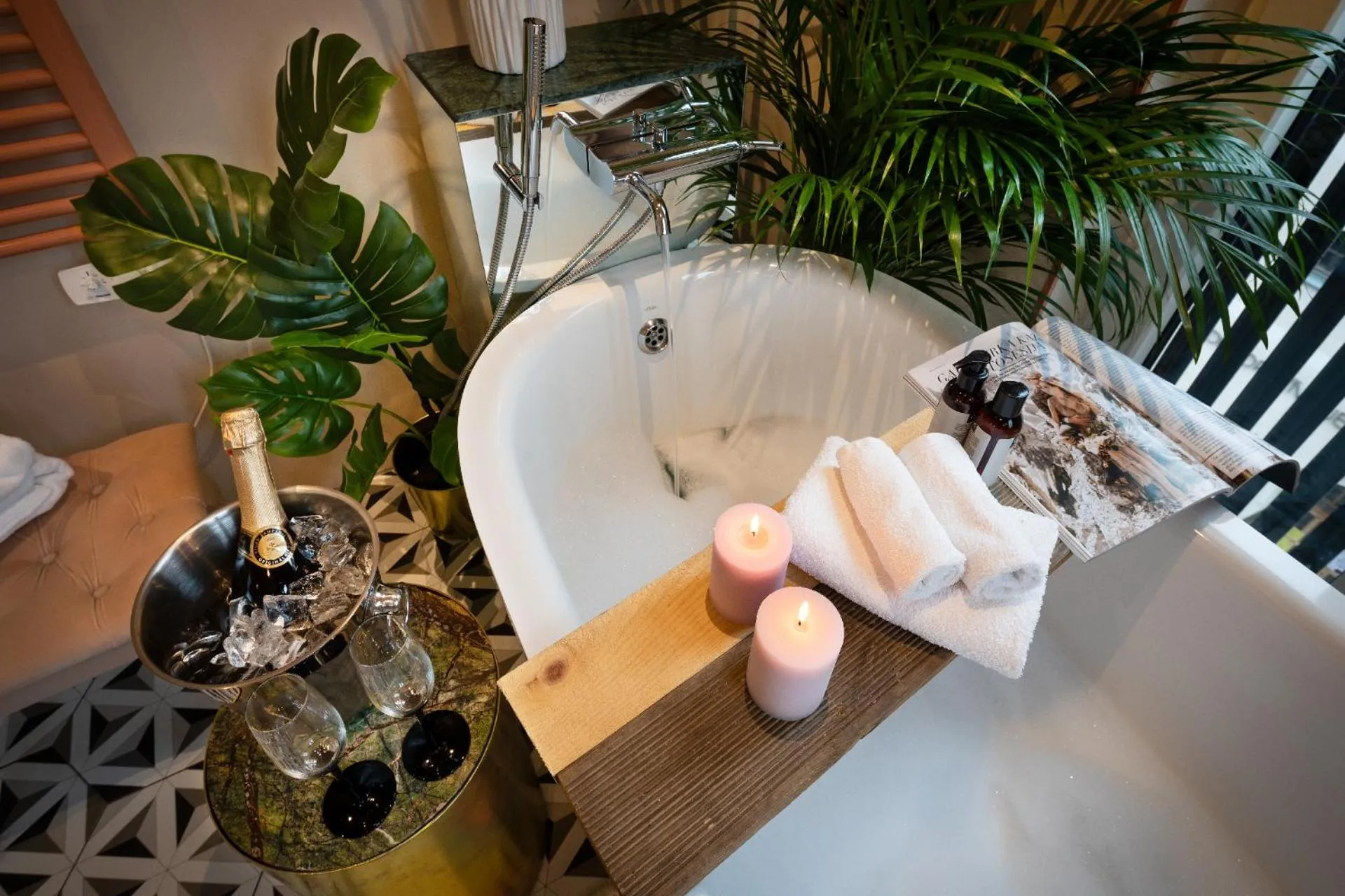 Alcoholic drinks in Redstone Apartments