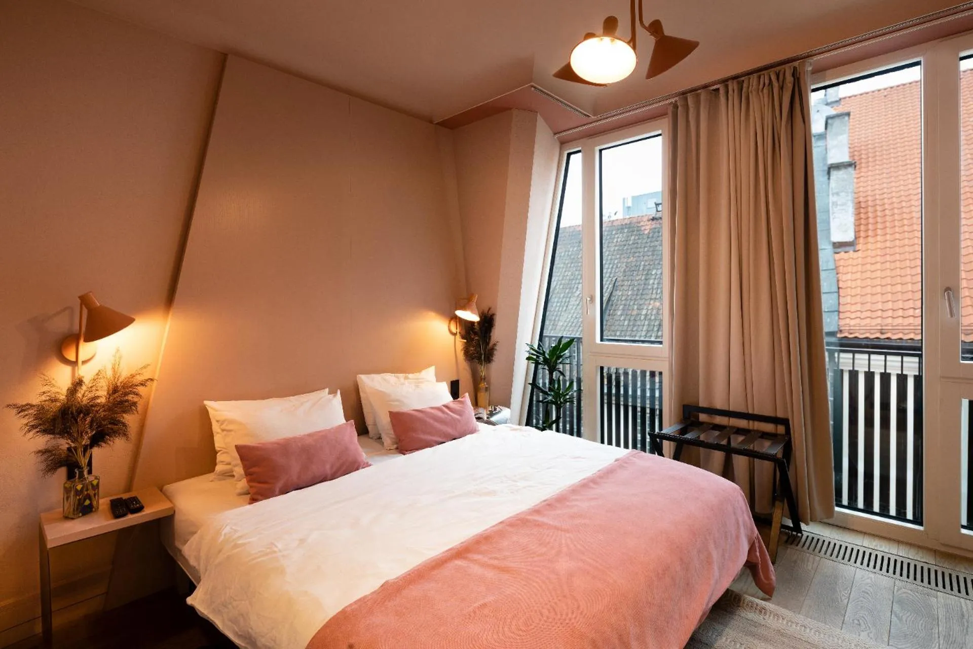 Bed in Redstone Apartments