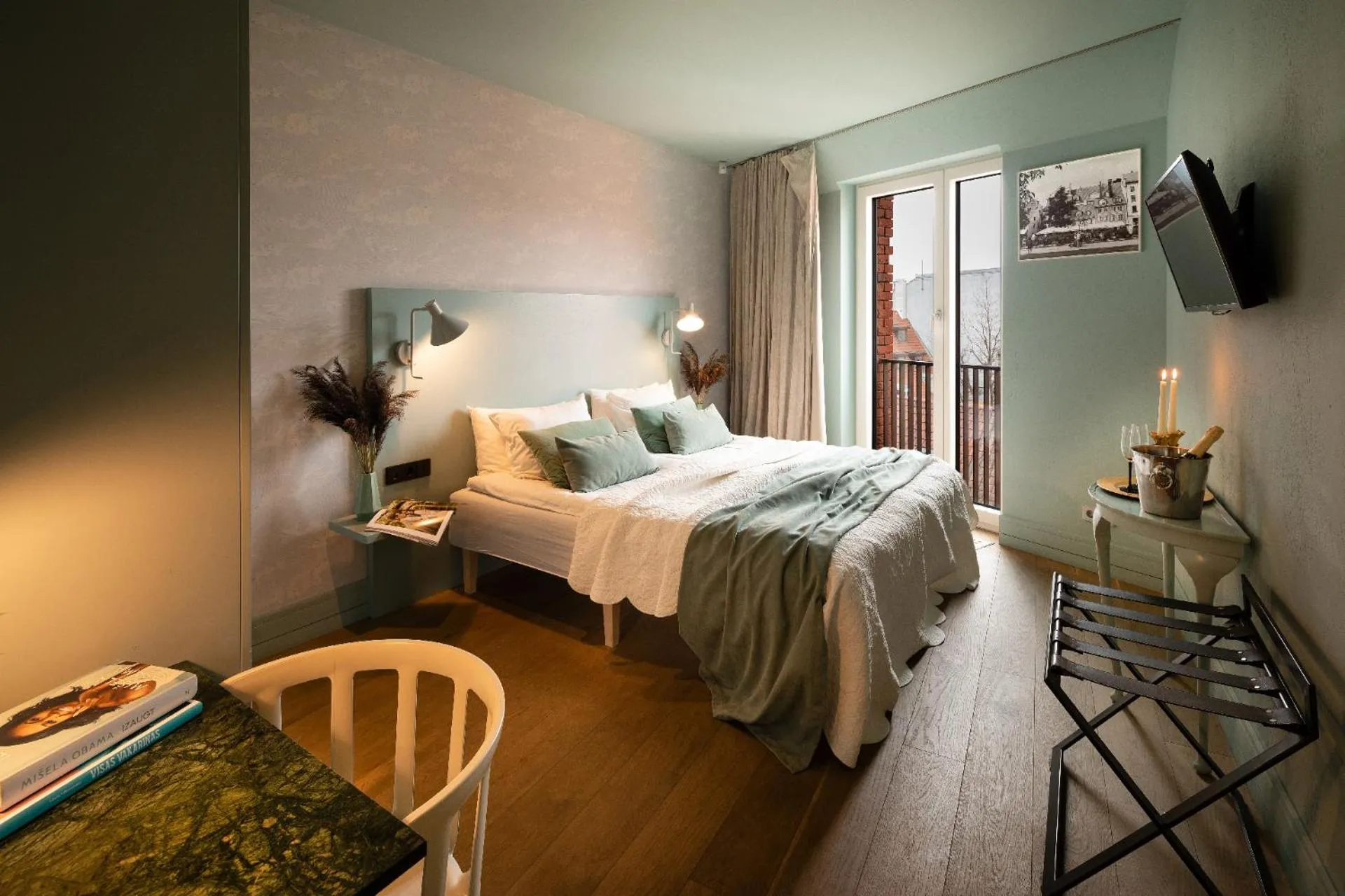 Bed in Redstone Apartments