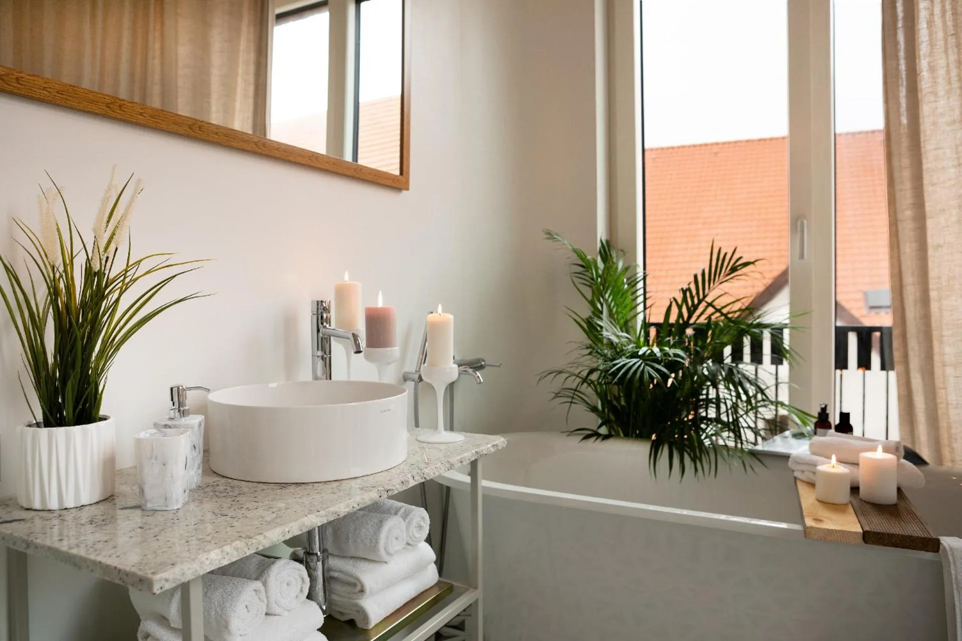 Bath in Redstone Apartments