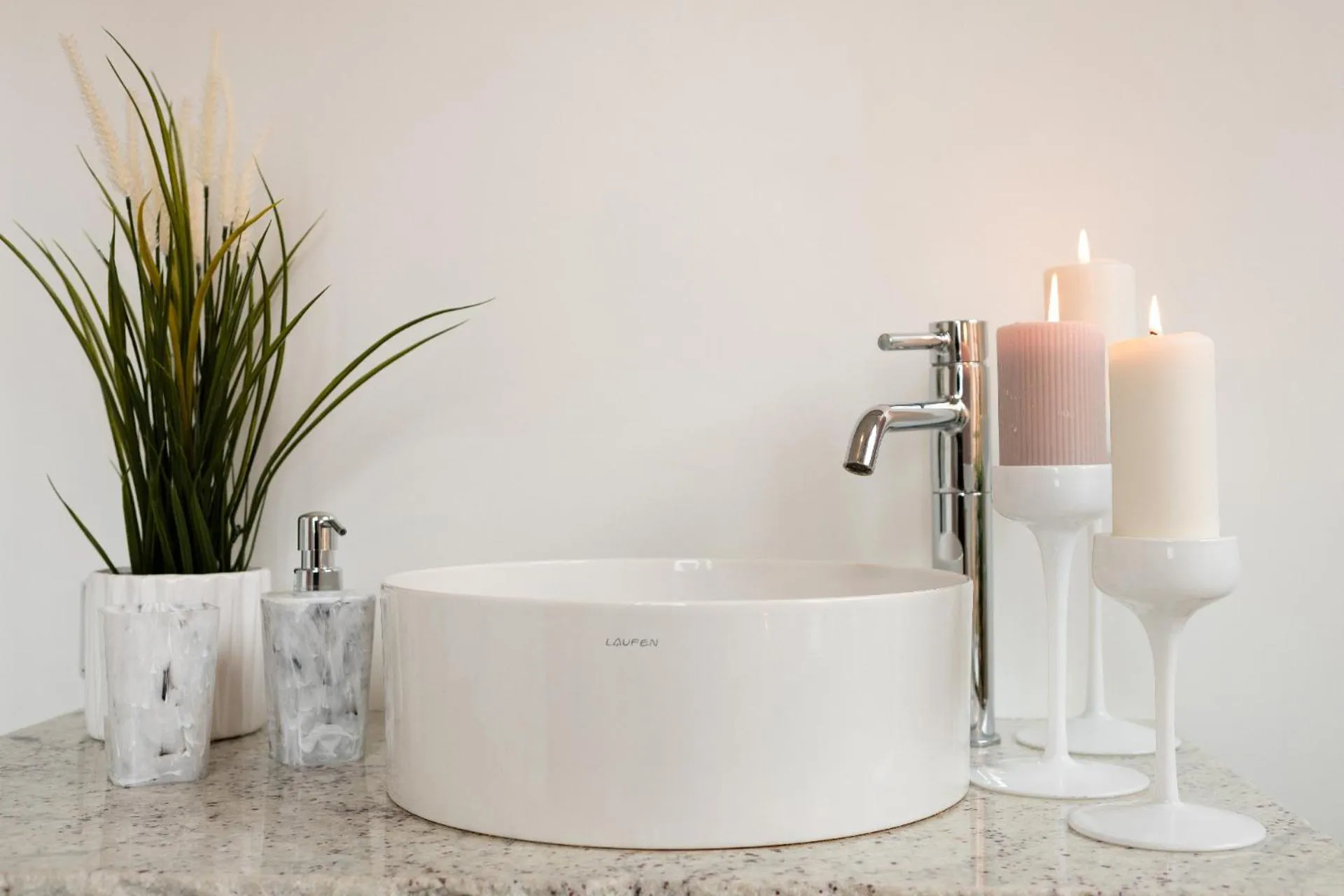 Bath in Redstone Apartments