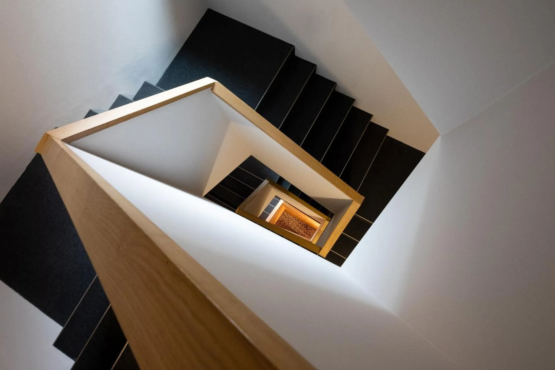 Decorative detail in Redstone Apartments