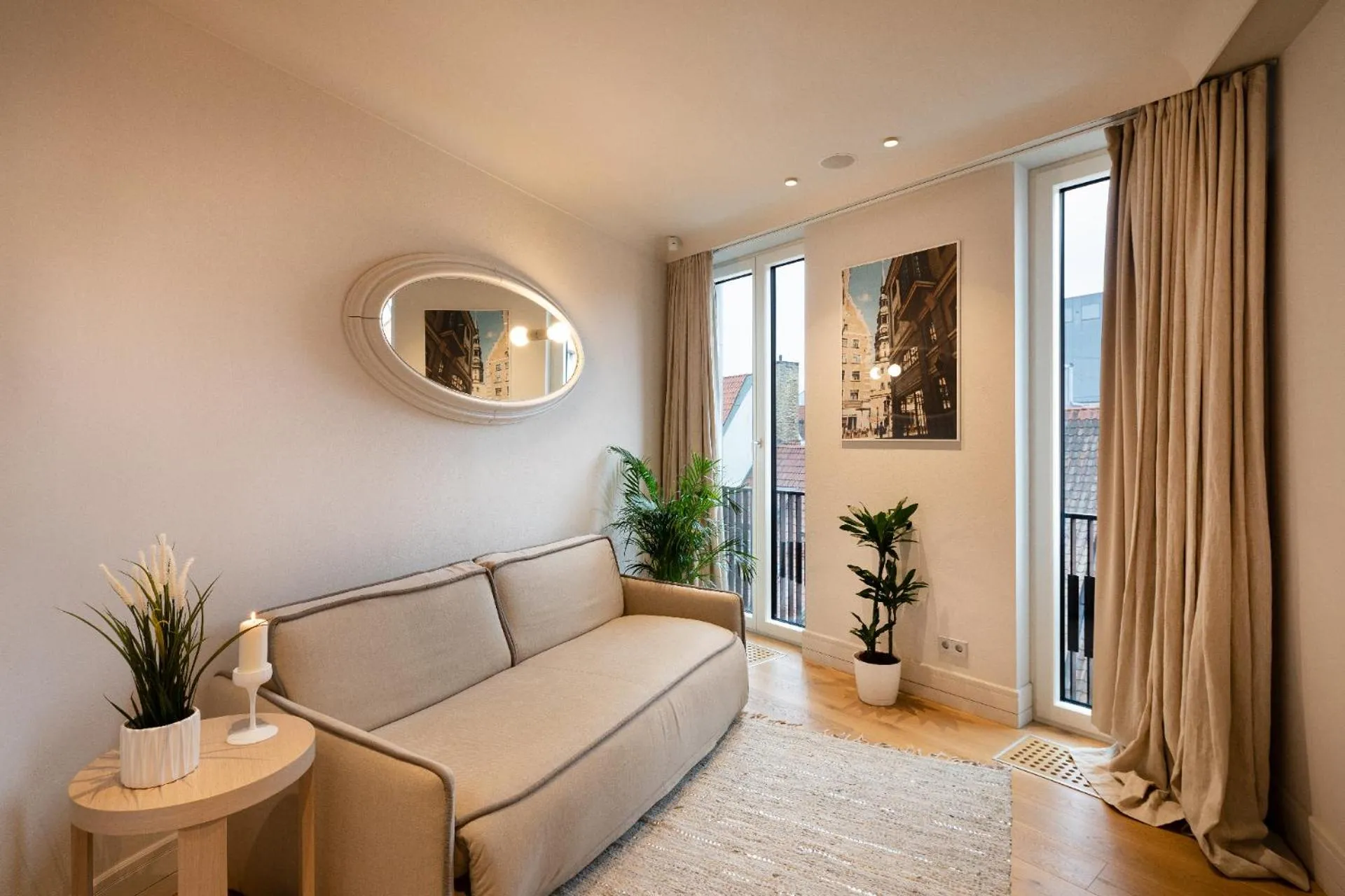 Living room in Redstone Apartments