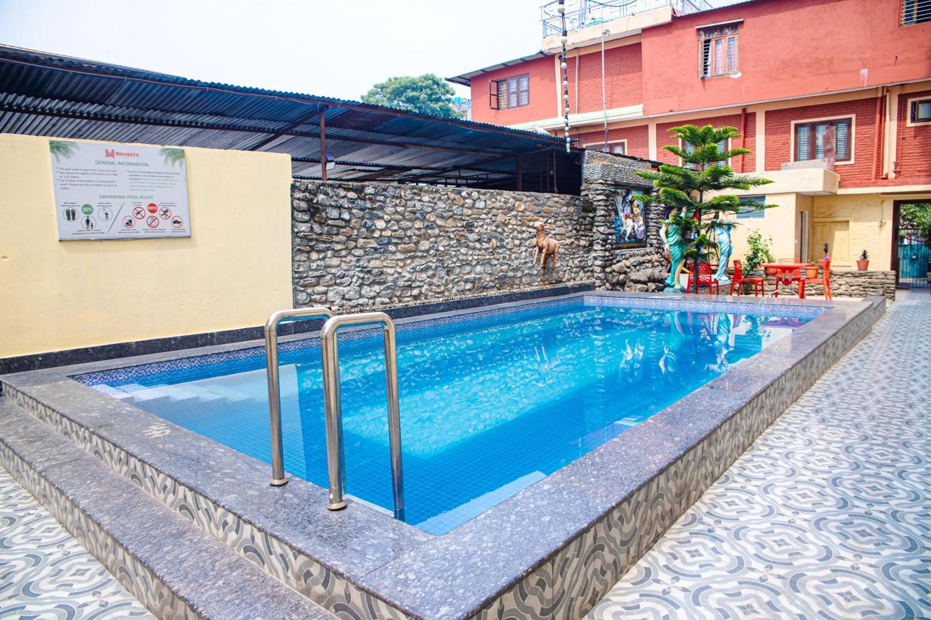 Swimming pool in Hotel Mahadev Inn Pokhara