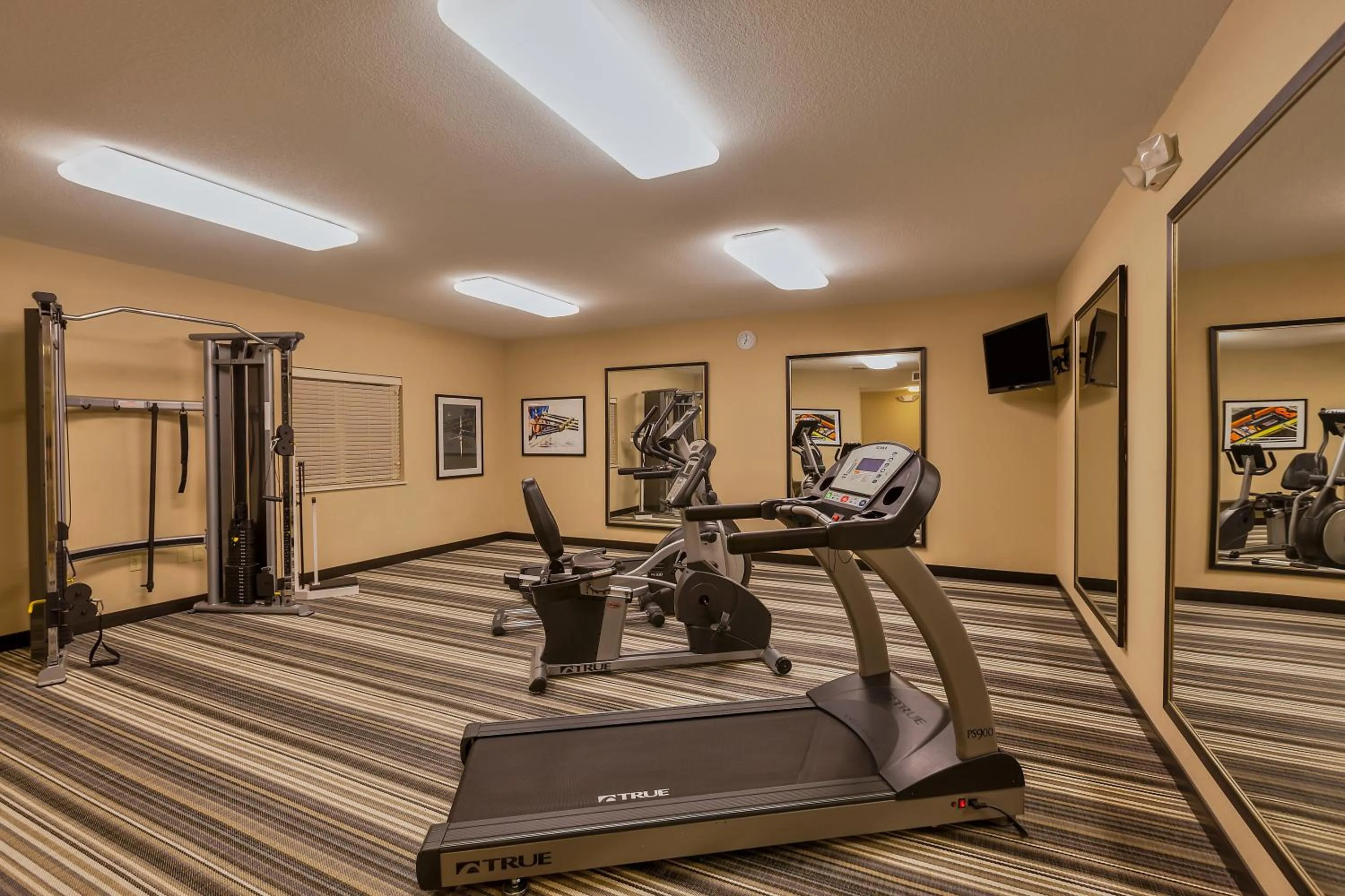Fitness centre/facilities in Candlewood Suites Tucson by IHG