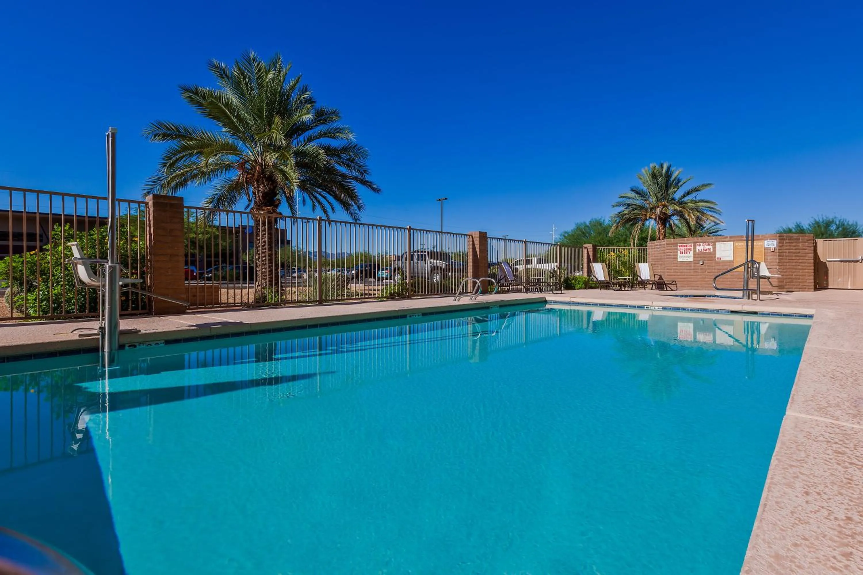 Swimming pool in Candlewood Suites Tucson by IHG