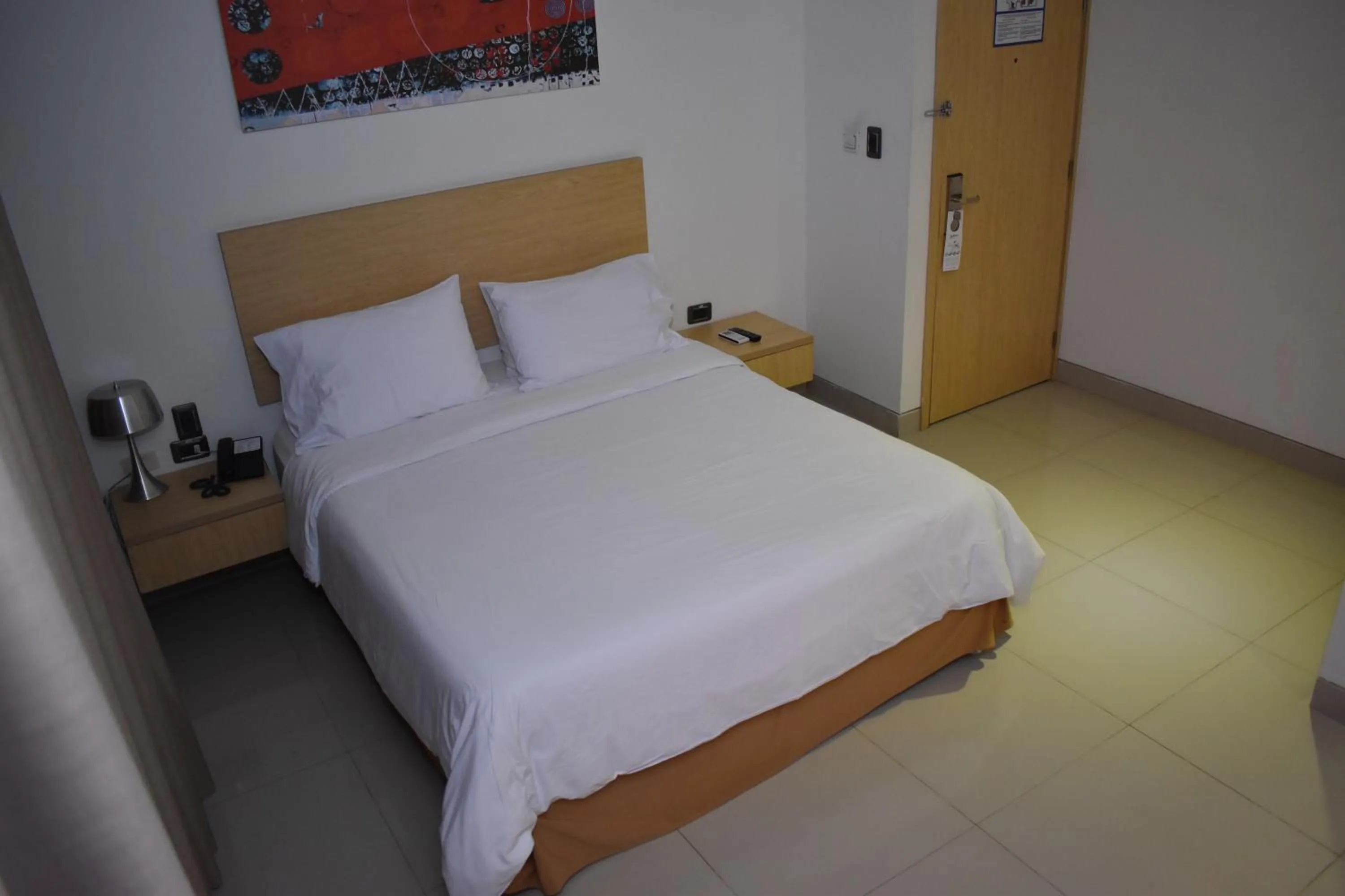 Photo of the whole room, Bed in Radisson Diamond Barranquilla