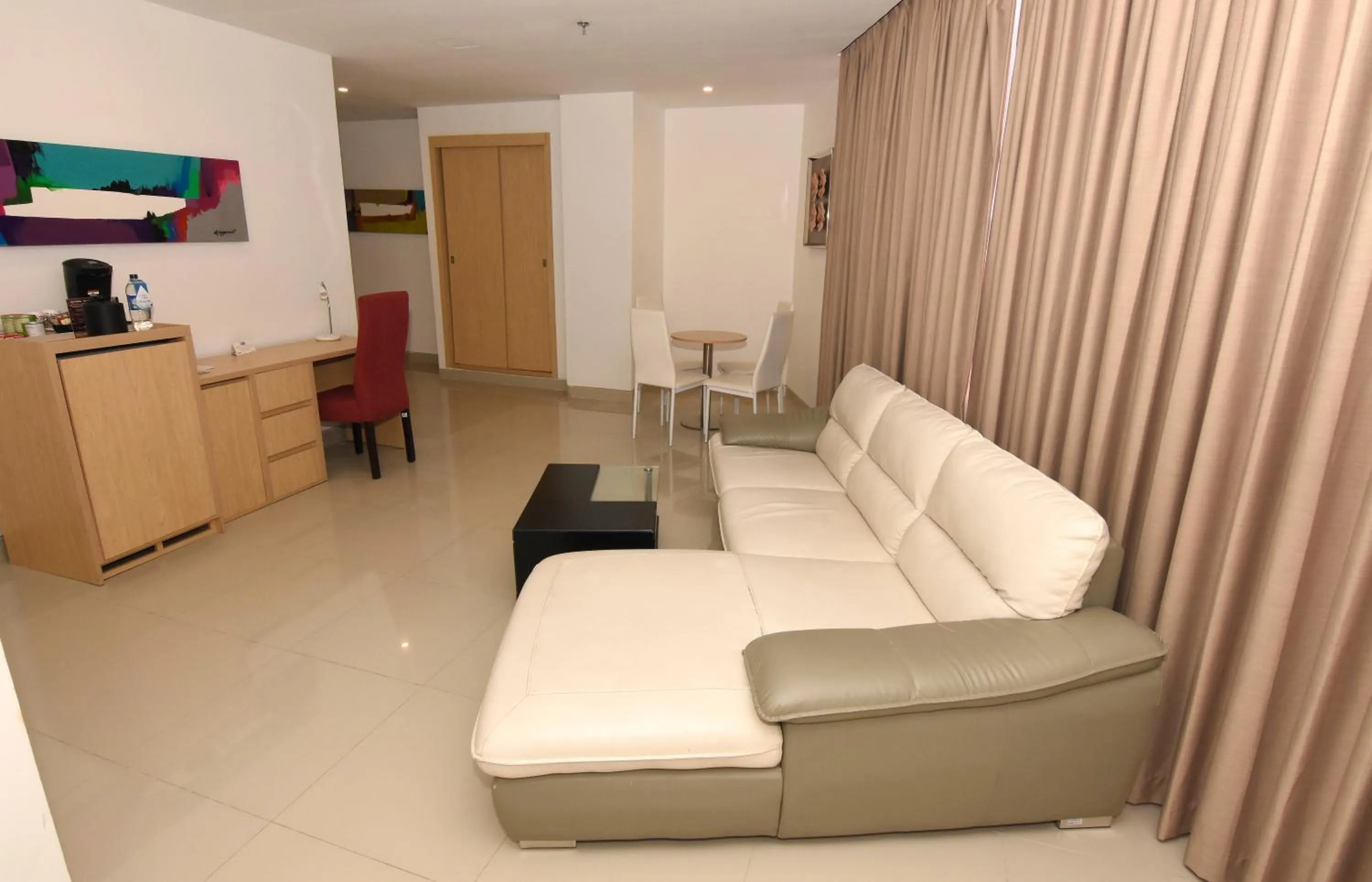 Living room in Radisson Diamond Barranquilla