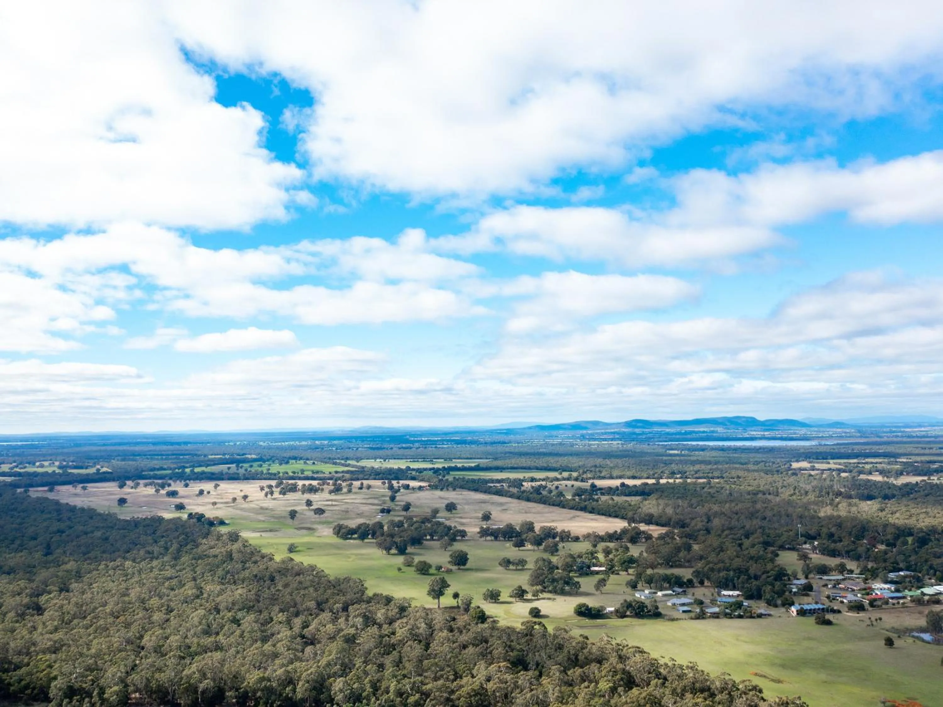 Natural landscape in NRMA Halls Gap Holiday Park
