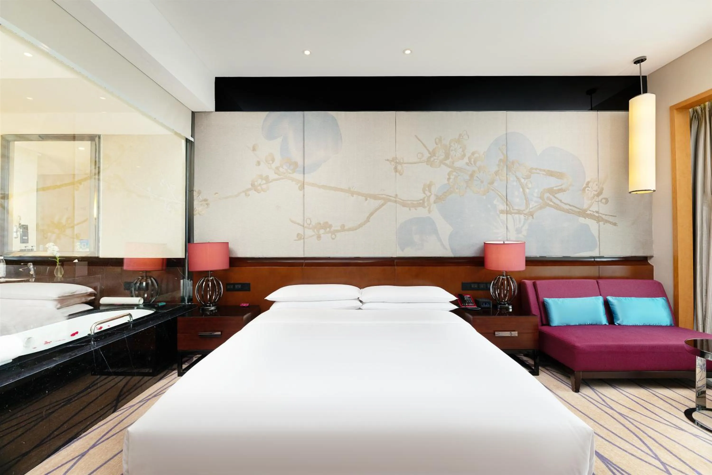 Bed in Crowne Plaza Chengdu West by IHG