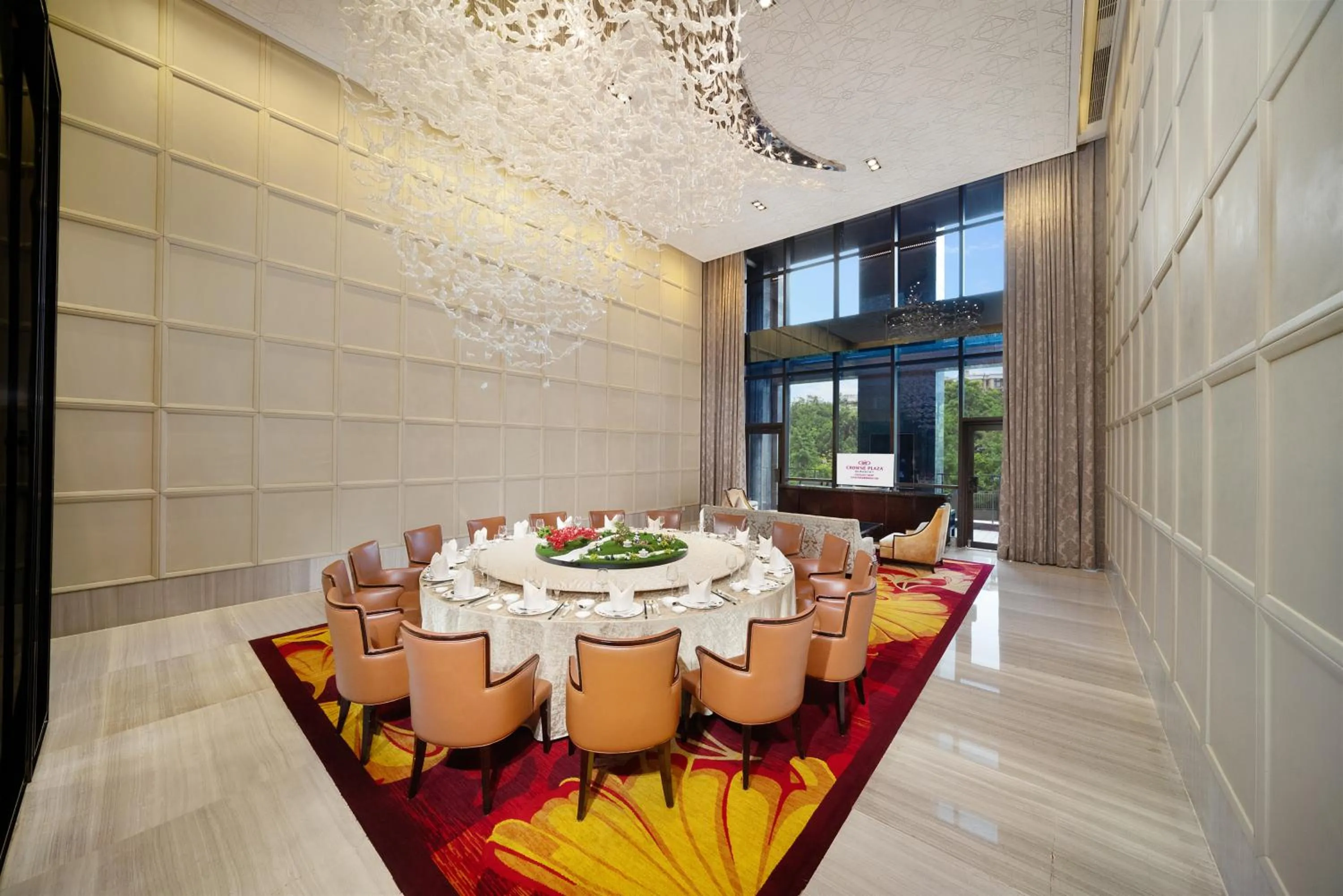 Restaurant/places to eat in Crowne Plaza Chengdu West by IHG